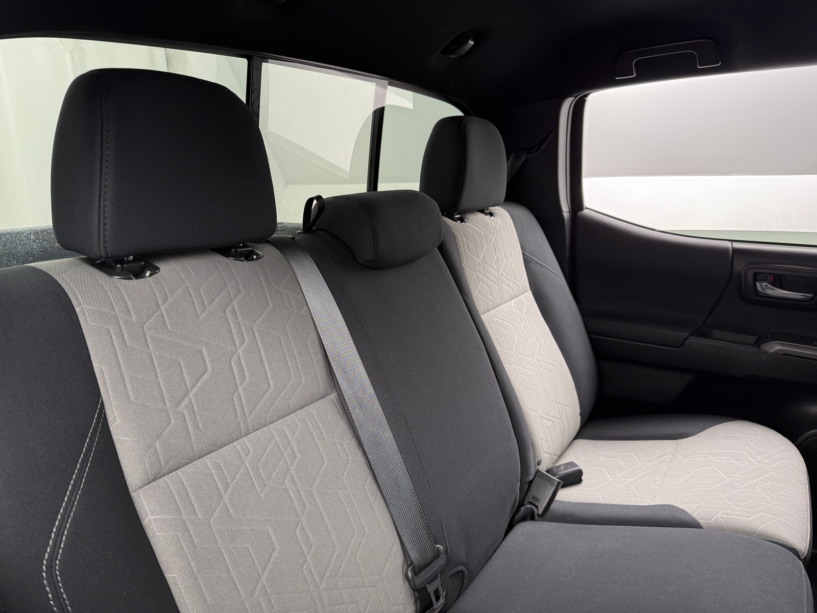 Thumbnail: 2020 Toyota Tacoma - 6