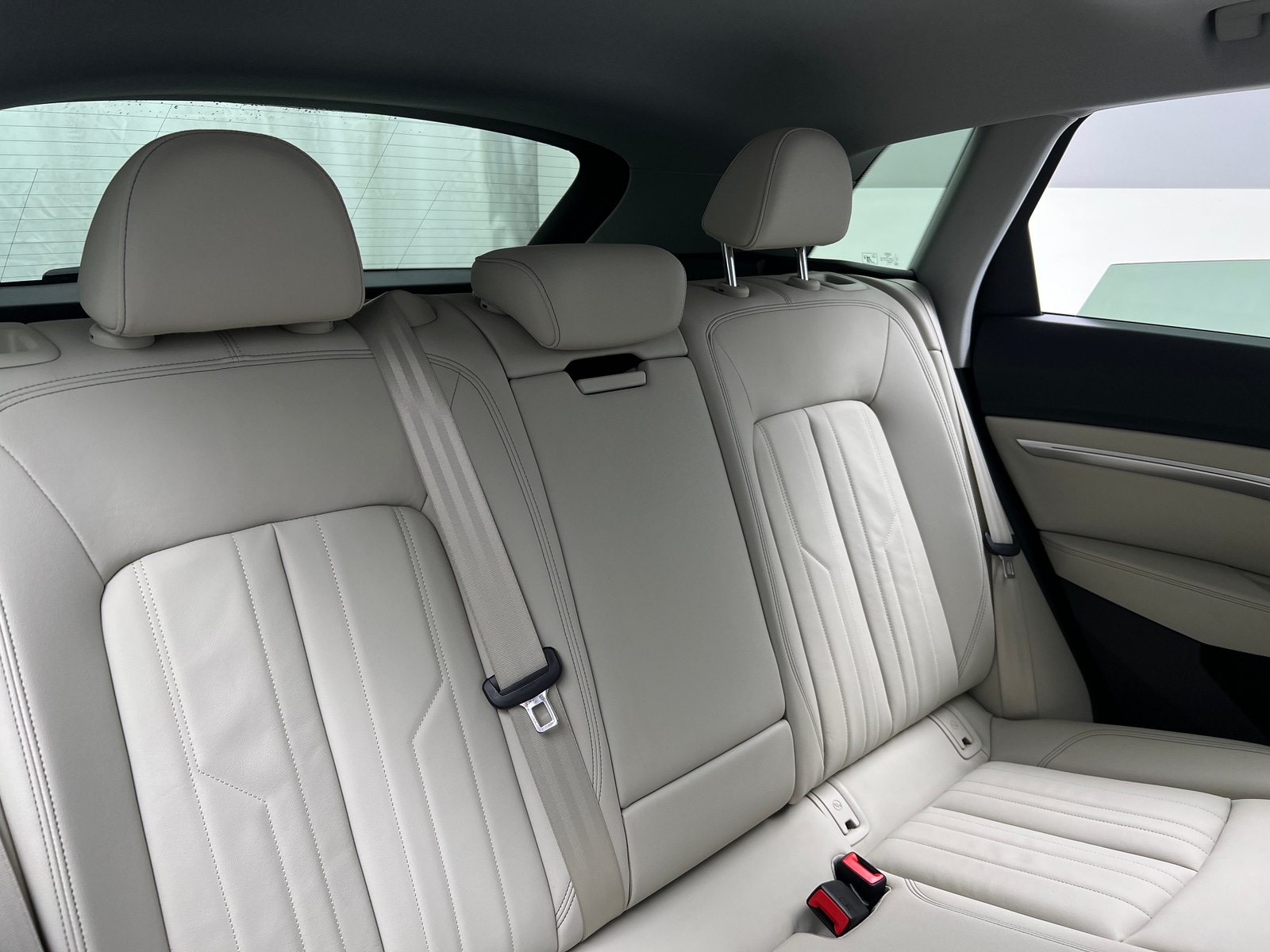 Thumbnail: 2023 Audi e-tron - 5