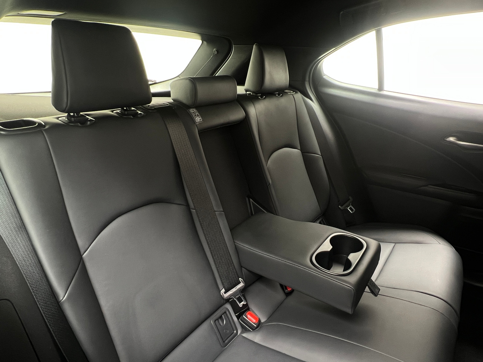 Thumbnail: 2024 Lexus UX - 5