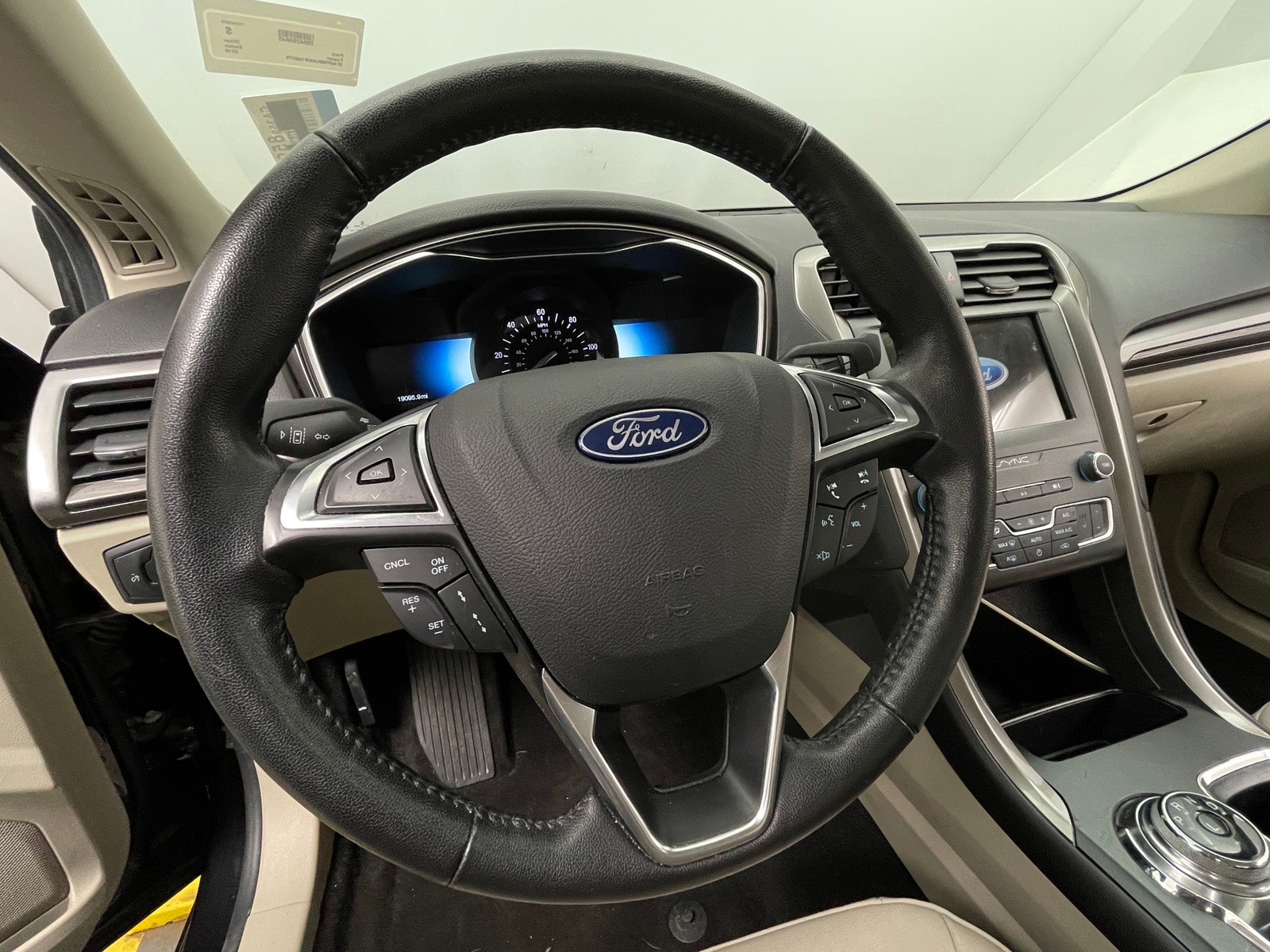 Thumbnail: 2019 Ford Fusion - 4