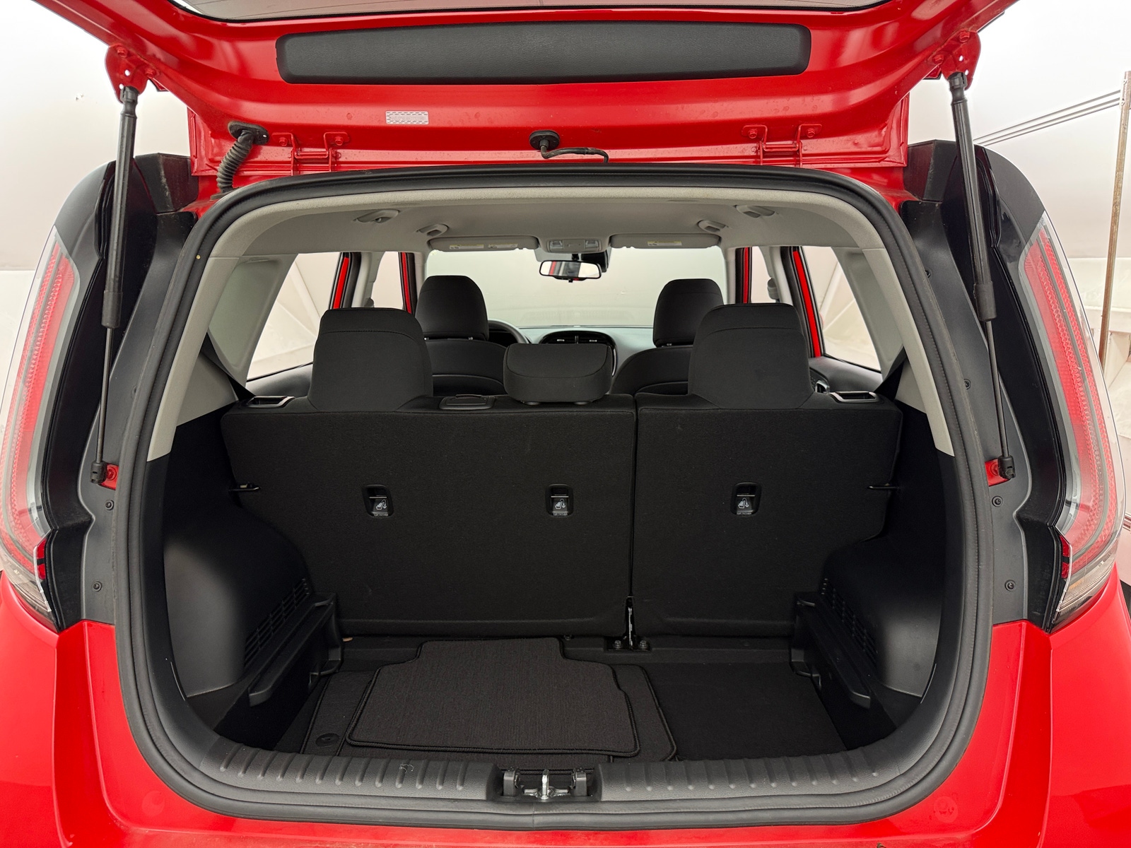 Thumbnail: 2024 Kia Soul - 7