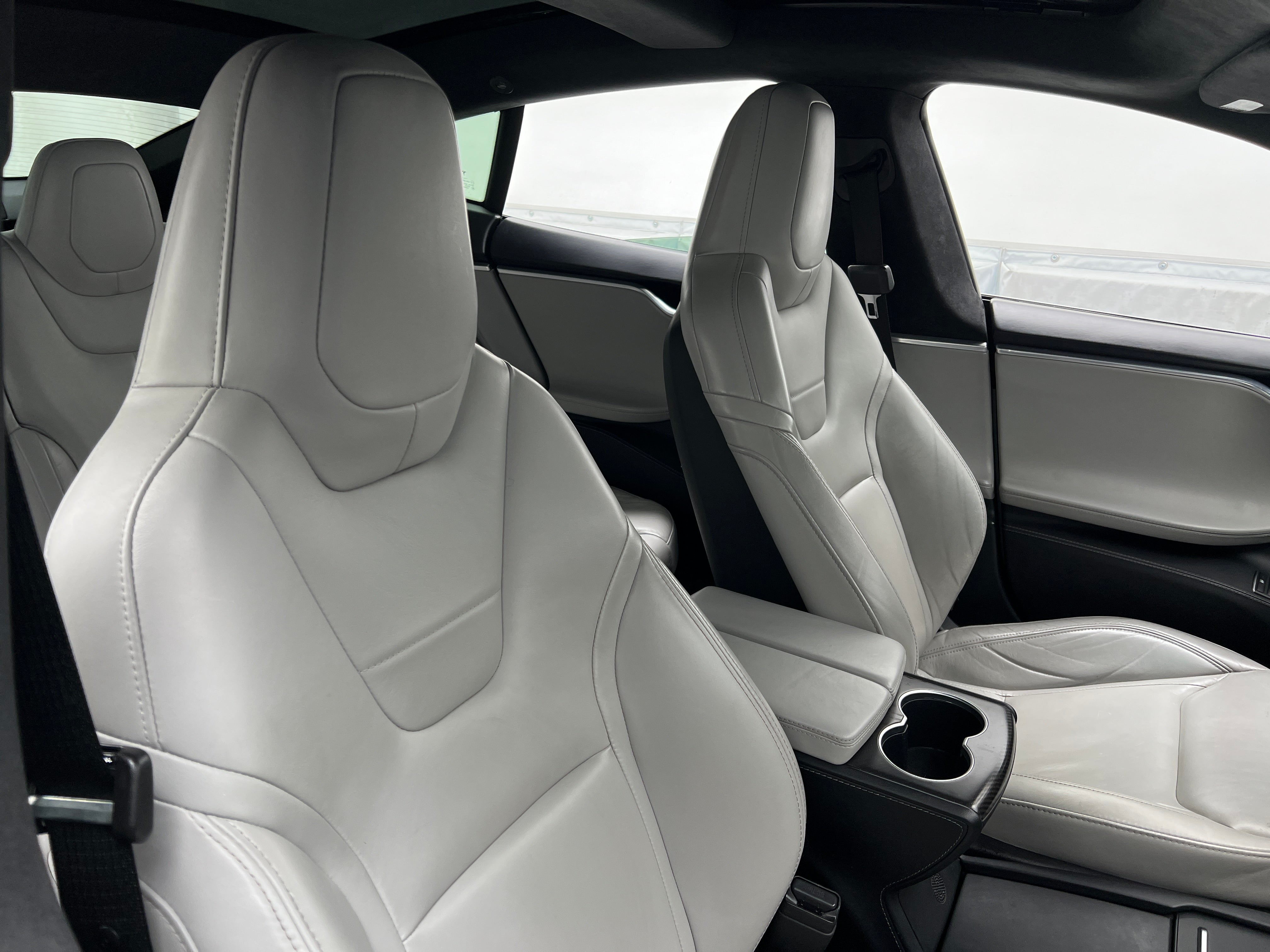 Used 2016 Tesla Model S P90D with VIN 5YJSA1E46GF133641 for sale in Auburn, WA