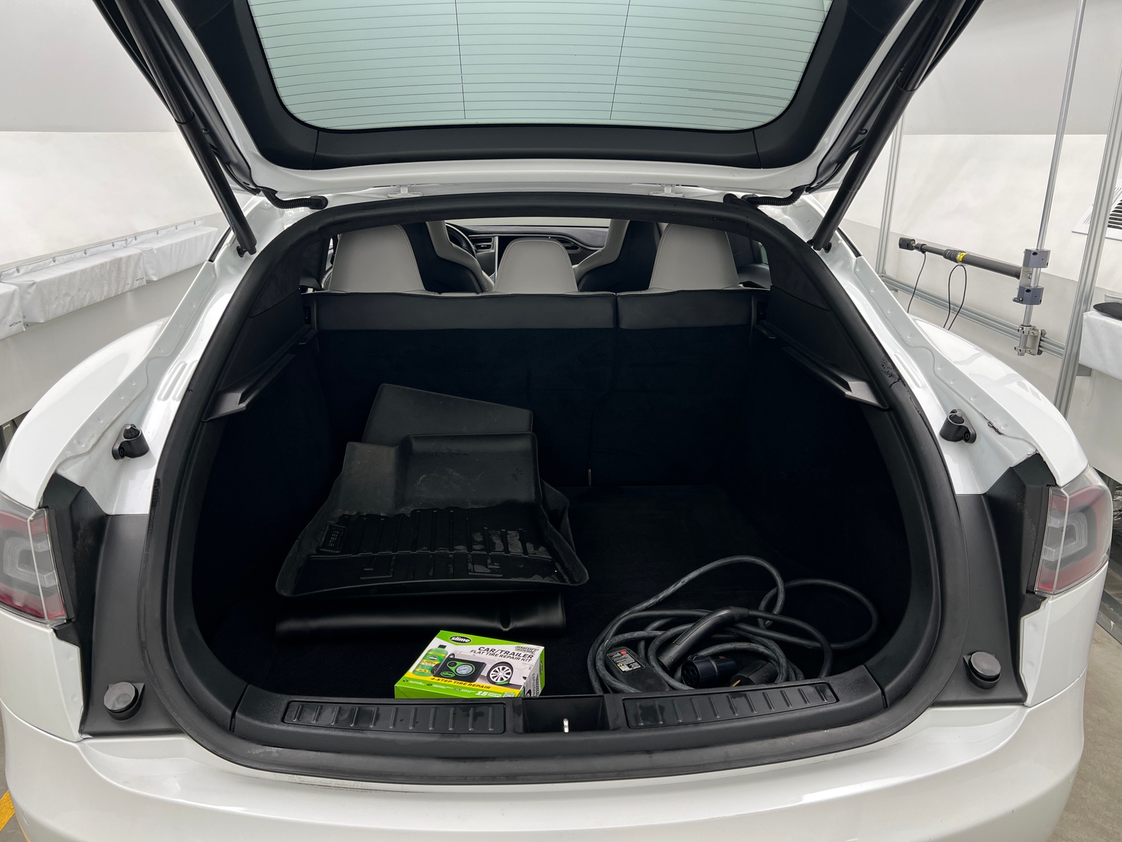 Thumbnail: 2016 Tesla Model S - 6