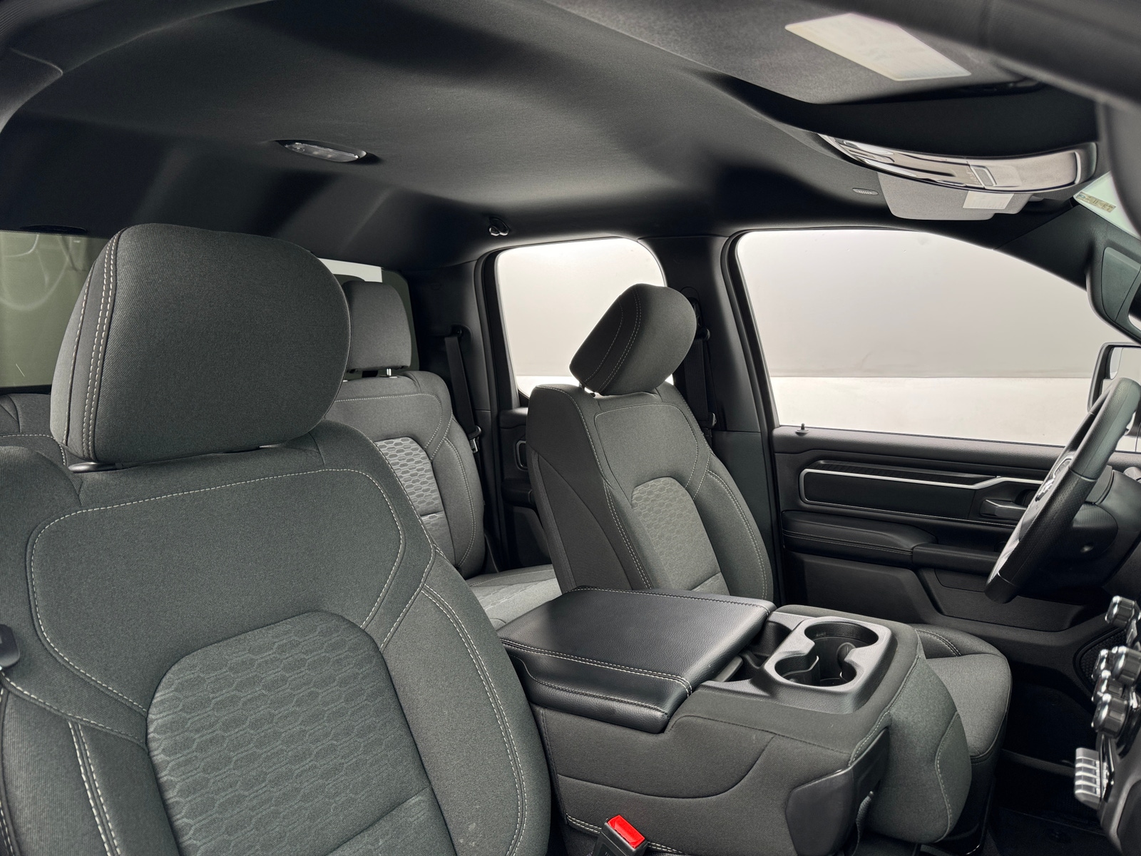 Thumbnail: 2025 RAM 1500 - 2