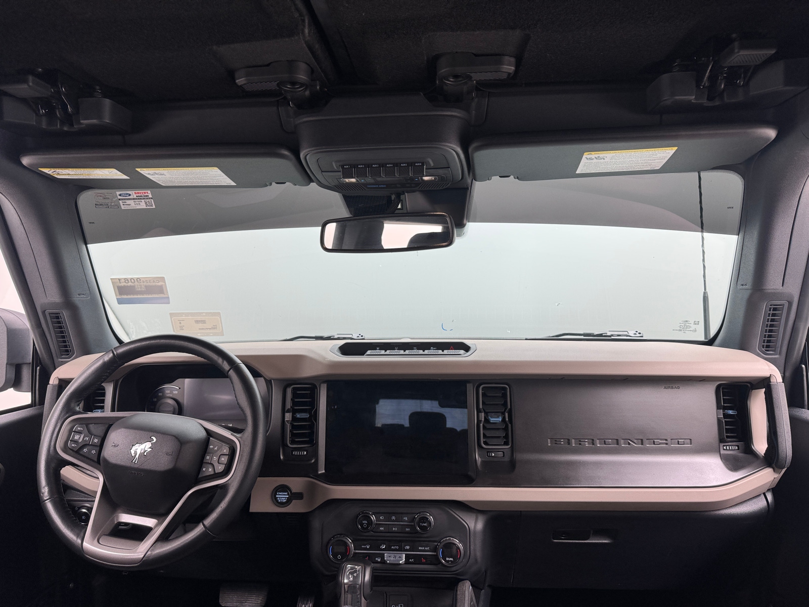 Thumbnail: 2023 Ford Bronco - 3