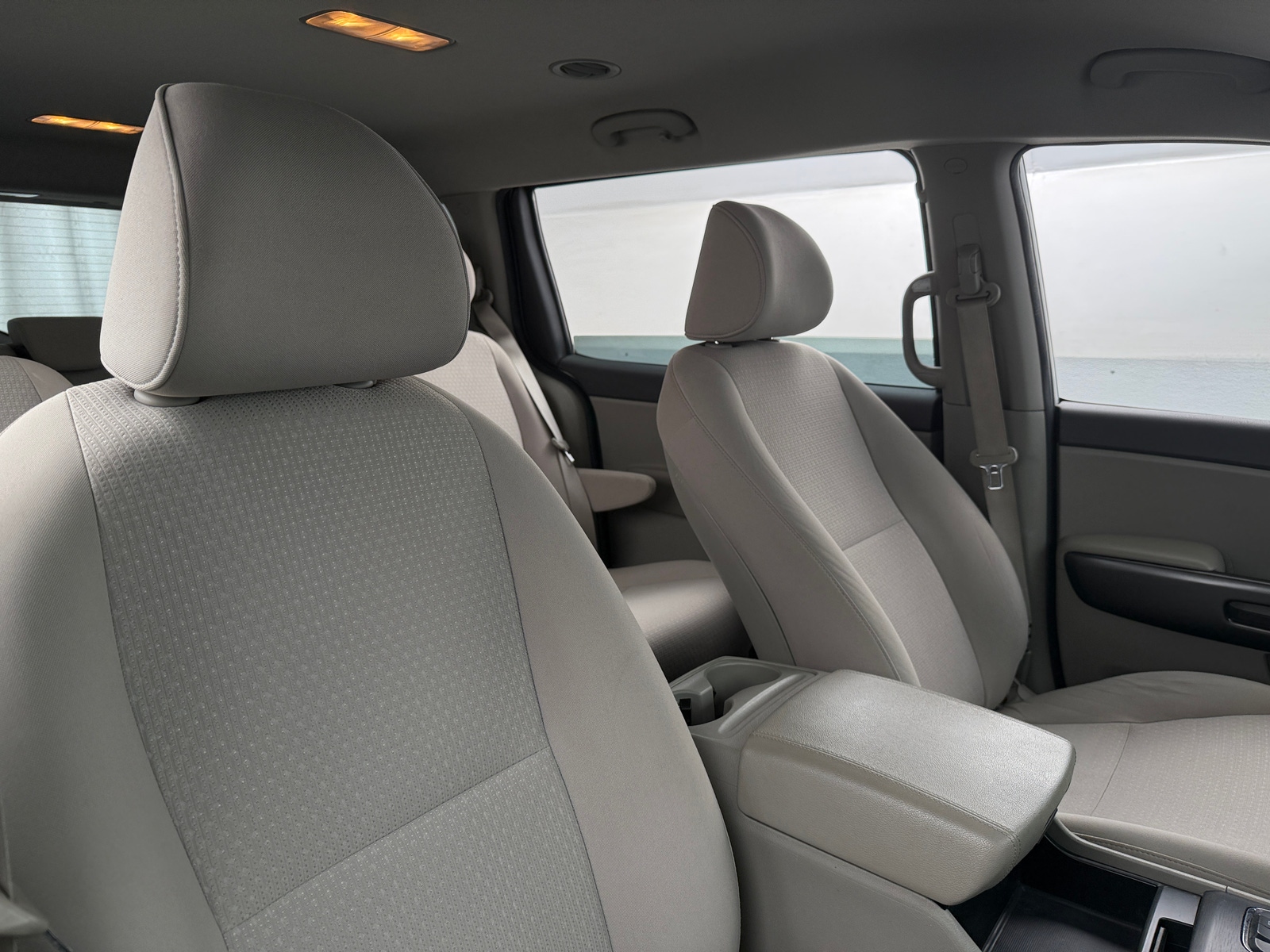 Thumbnail: 2016 Kia Sedona - 2