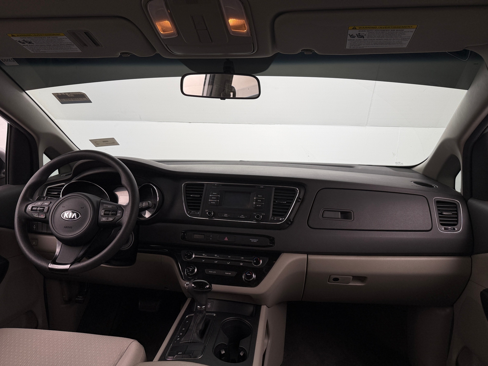 Thumbnail: 2016 Kia Sedona - 3