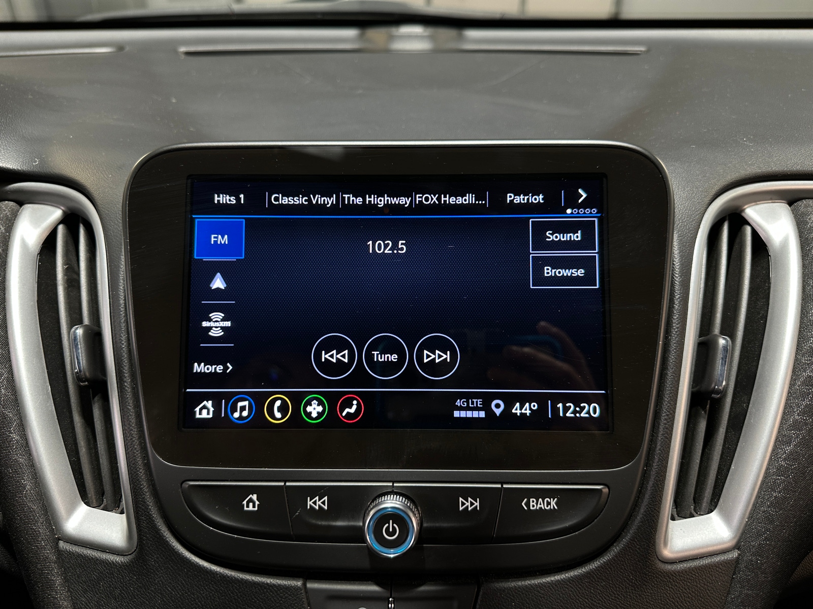 Thumbnail: 2024 Chevrolet Malibu - 4