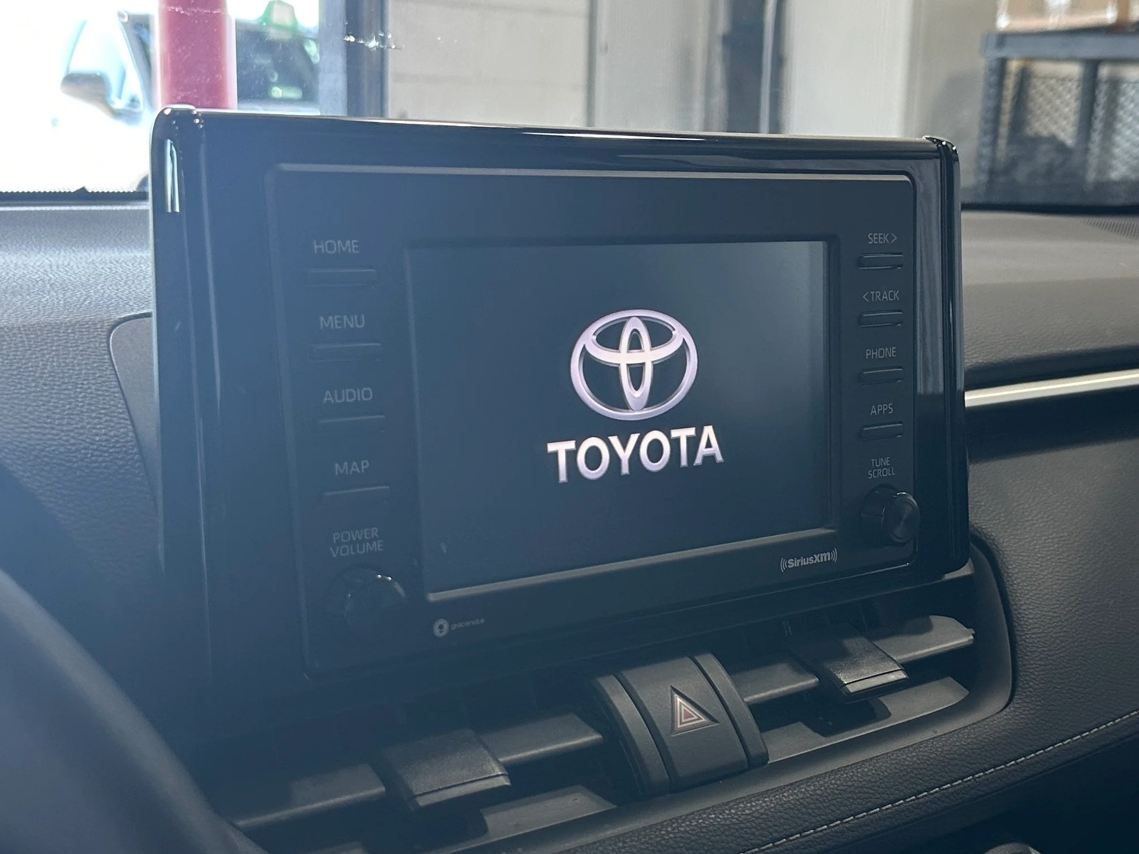 Thumbnail: 2021 Toyota RAV4 - 4