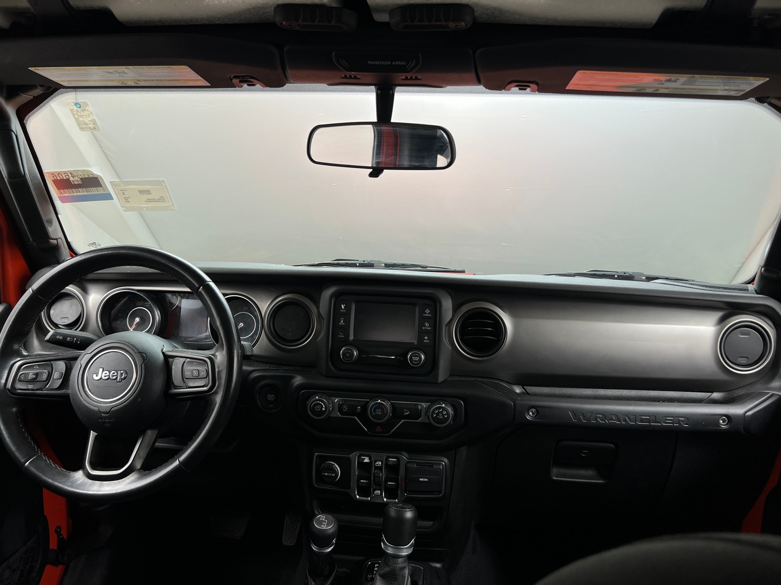 Thumbnail: 2019 Jeep Wrangler - 3