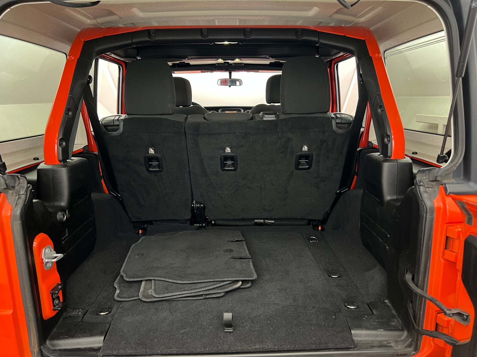 Thumbnail: 2019 Jeep Wrangler - 7