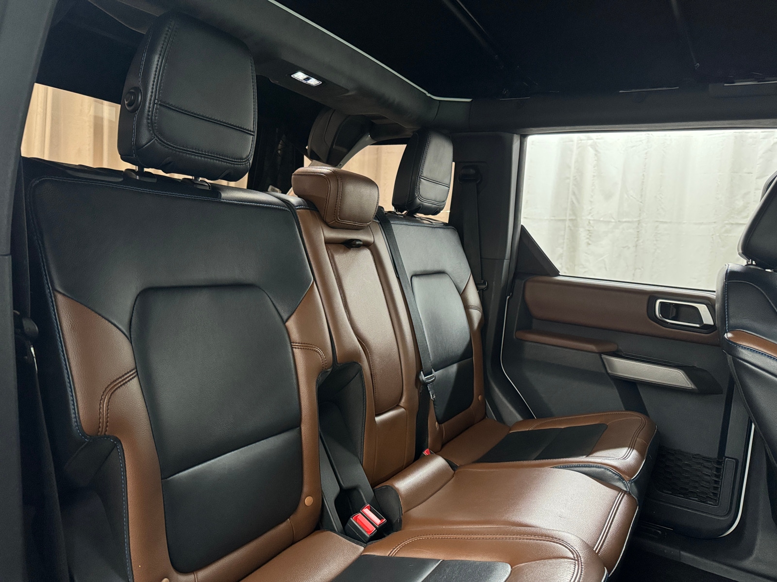 Thumbnail: 2021 Ford Bronco - 5