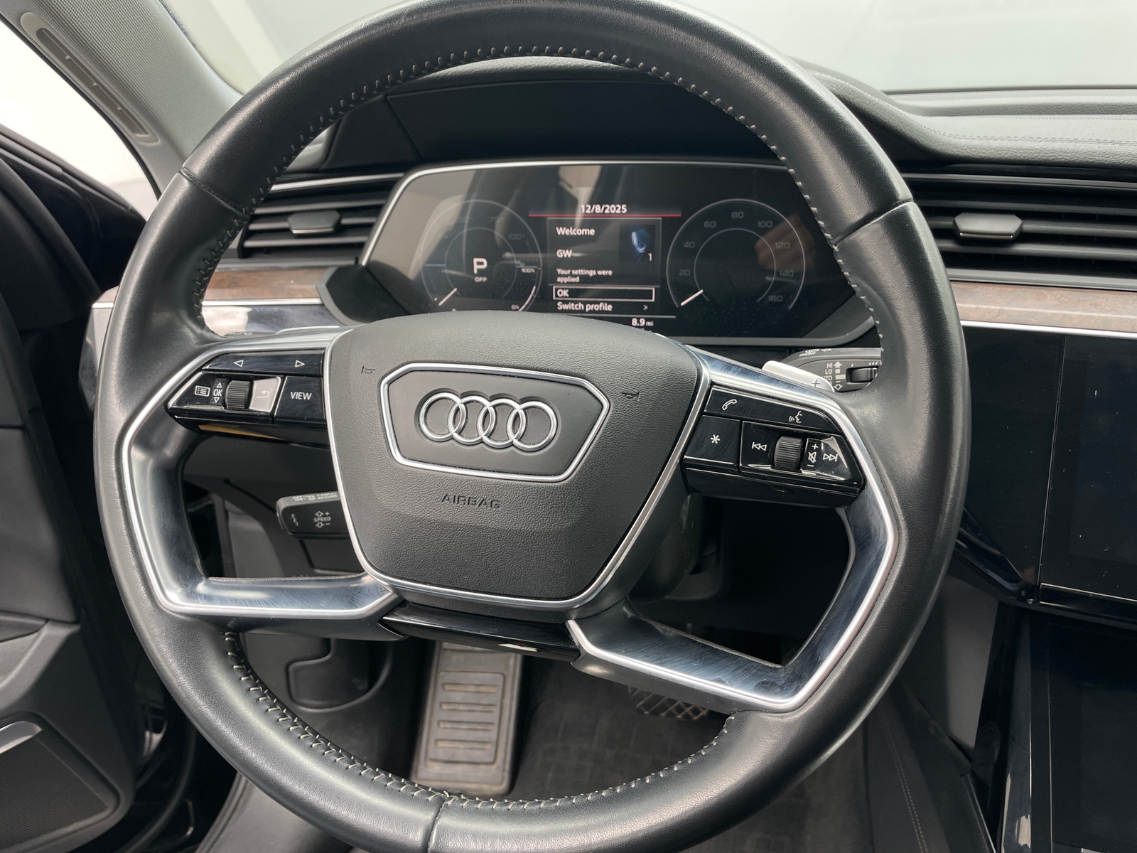 Thumbnail: 2019 Audi e-tron - 4