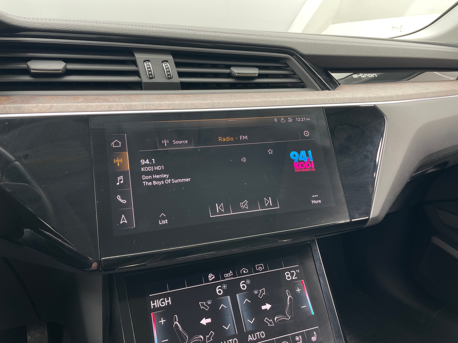 Thumbnail: 2019 Audi e-tron - 3