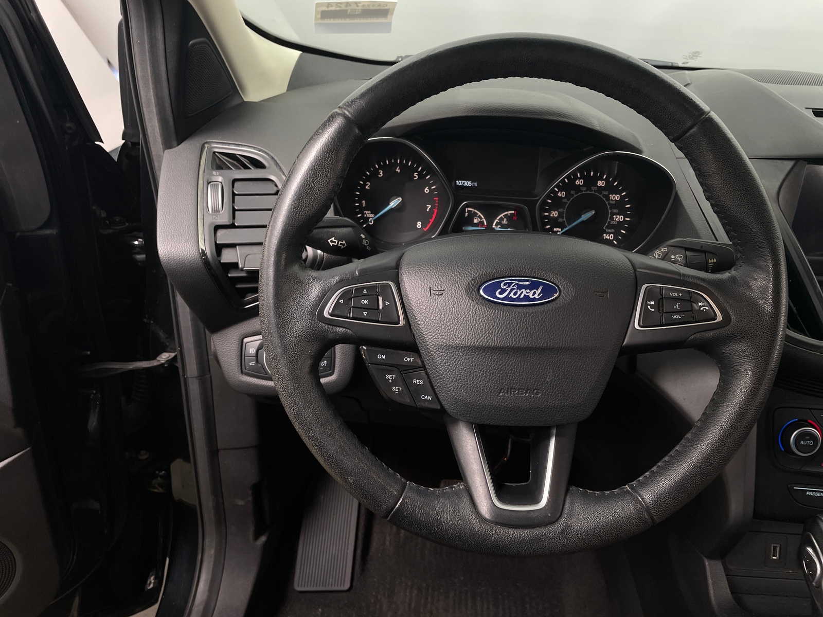 Thumbnail: 2018 Ford Escape - 4