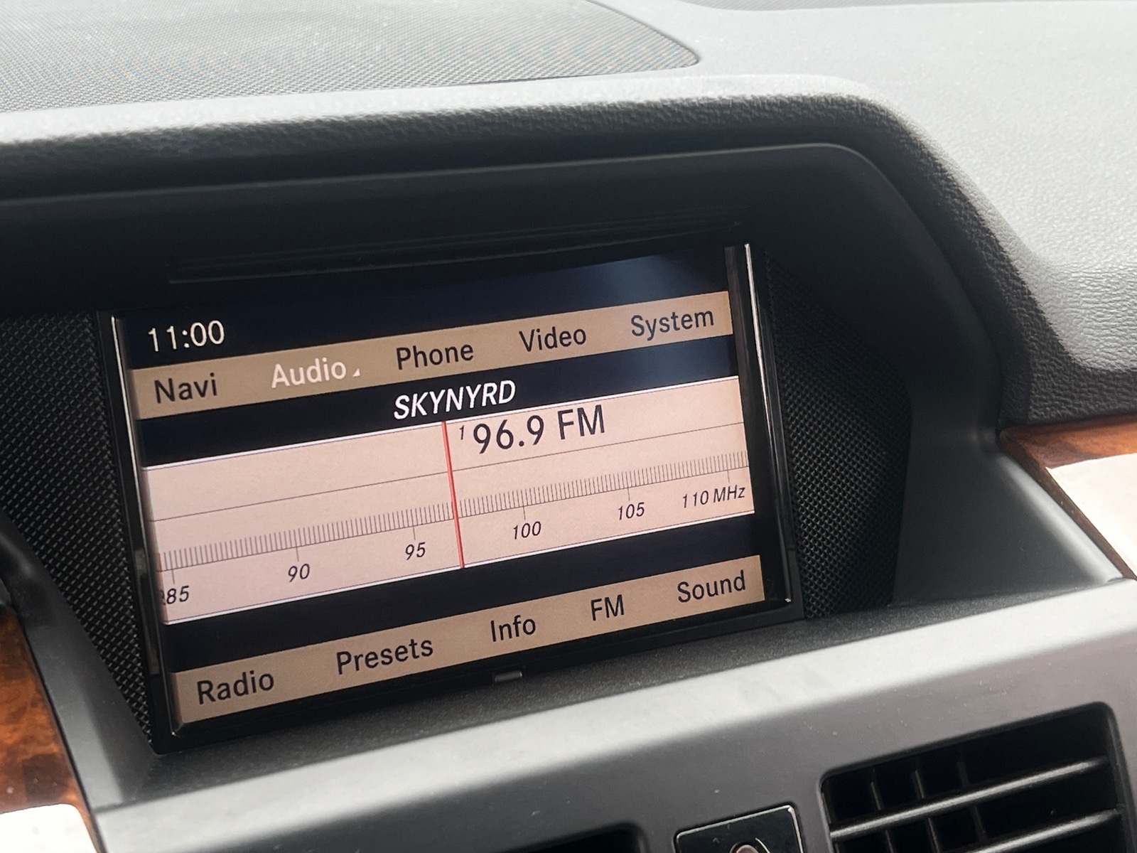 Thumbnail: 2012 Mercedes-Benz GLK - 3