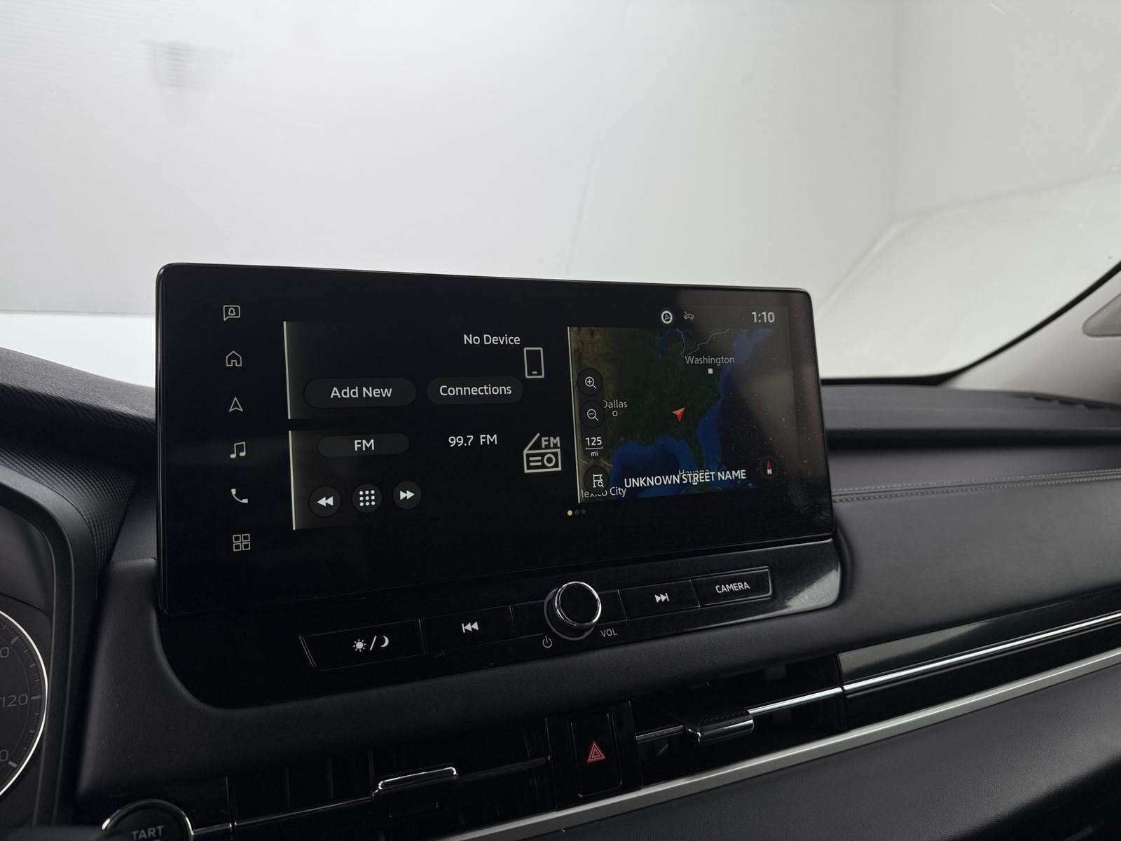 Thumbnail: 2025 Mitsubishi Outlander - 3