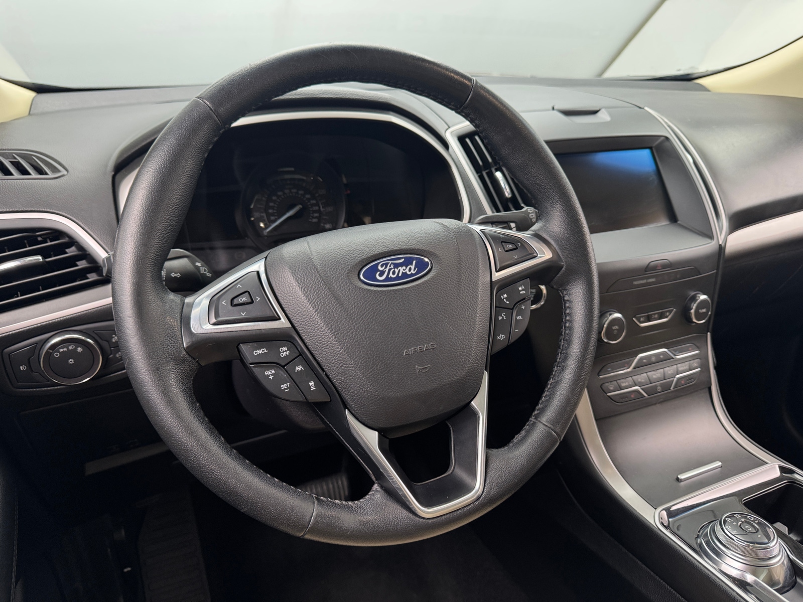 Thumbnail: 2019 Ford Edge - 5
