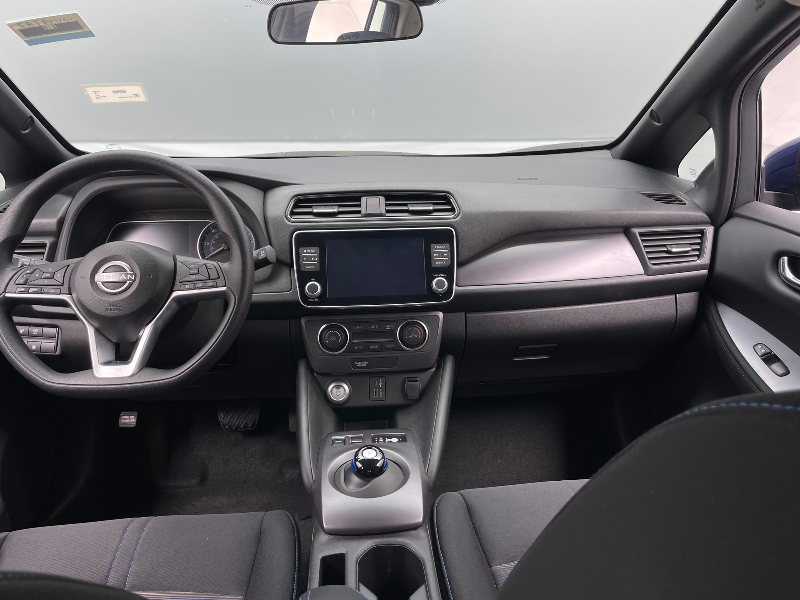 Thumbnail: 2025 Nissan Leaf - 3