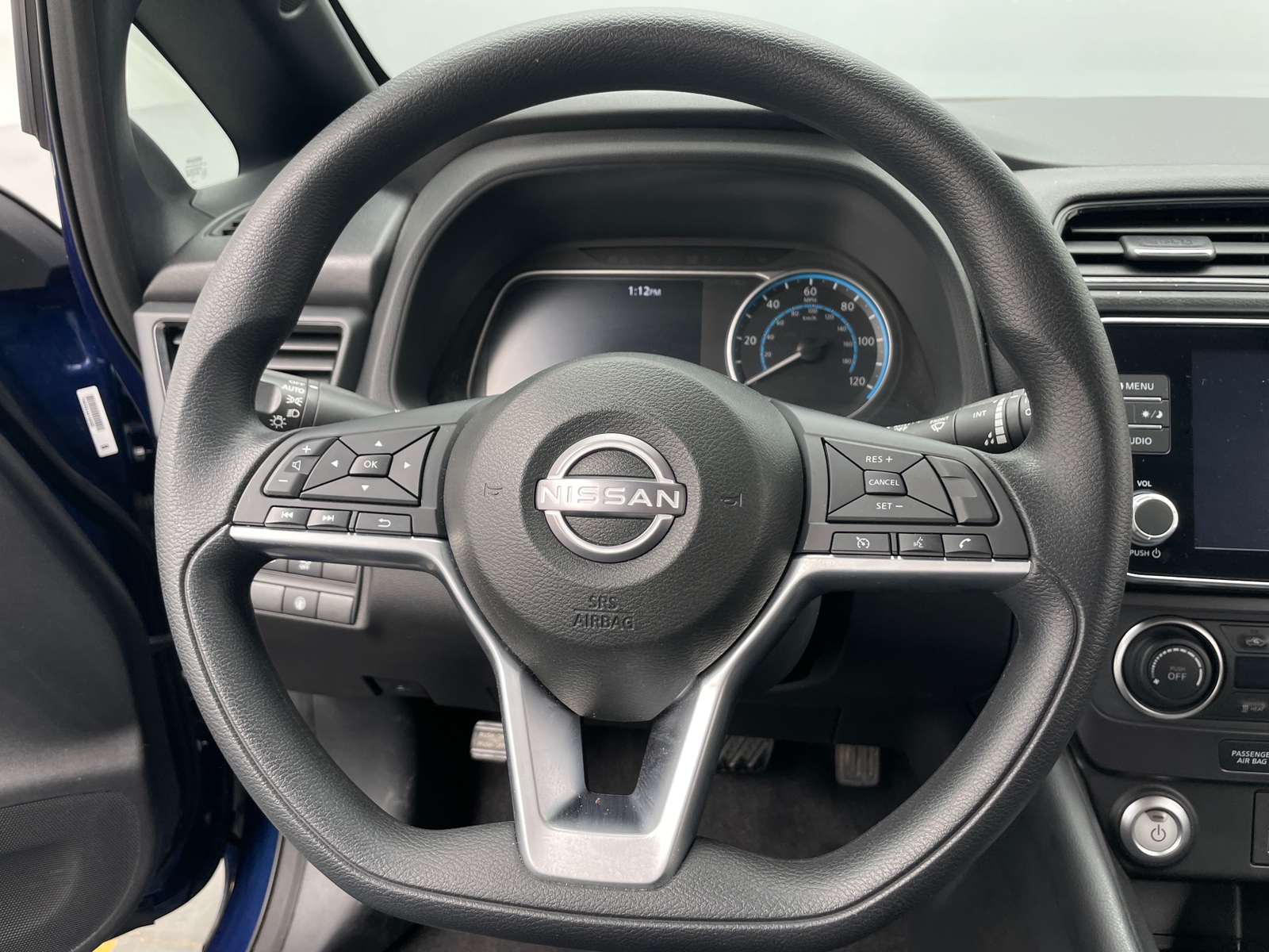 Thumbnail: 2025 Nissan Leaf - 5