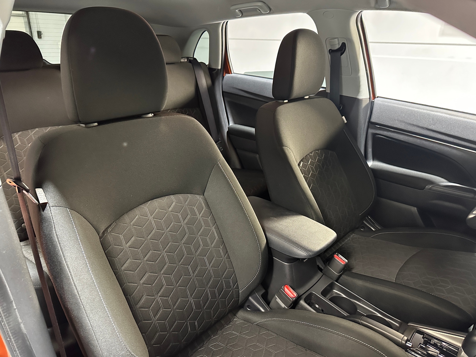 Thumbnail: 2022 Mitsubishi Outlander Sport - 2