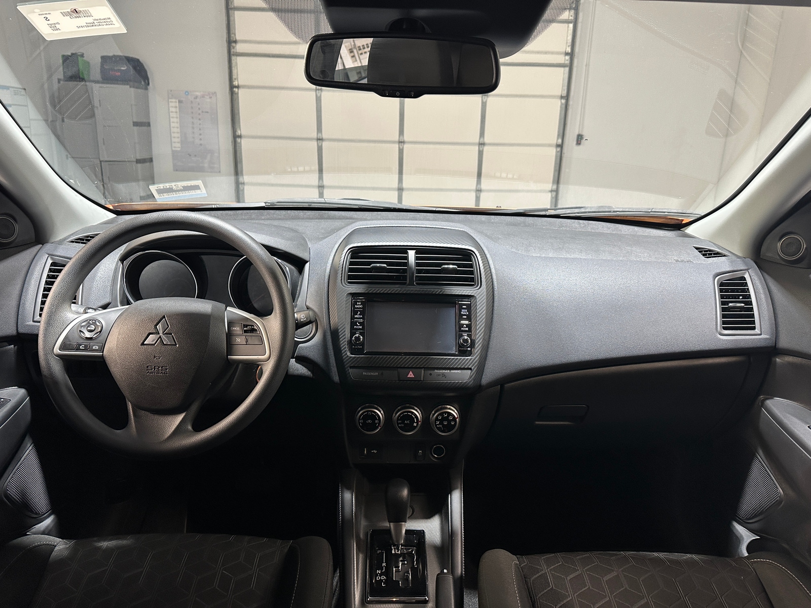 Thumbnail: 2022 Mitsubishi Outlander Sport - 3