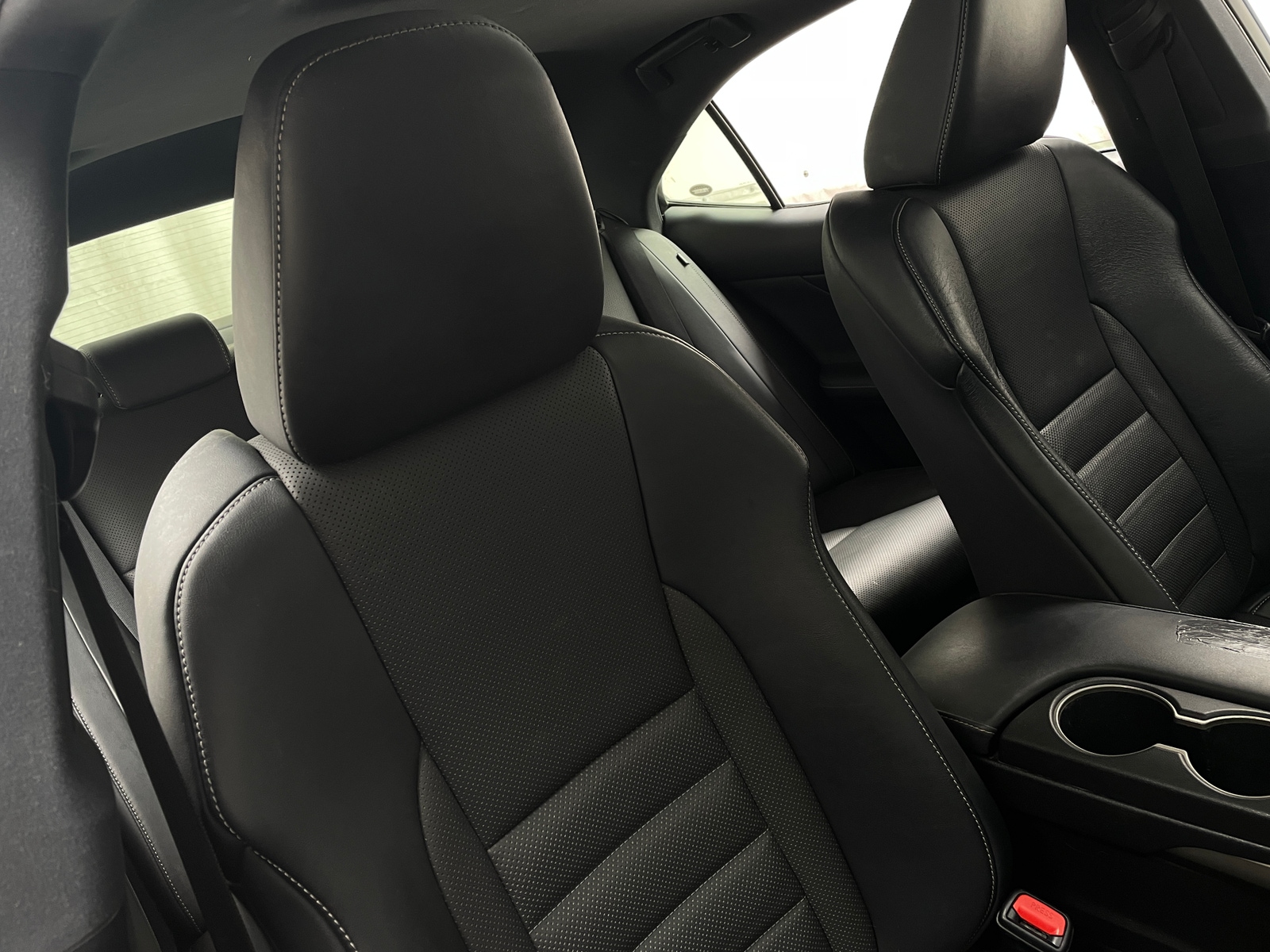 Thumbnail: 2017 Lexus IS - 2