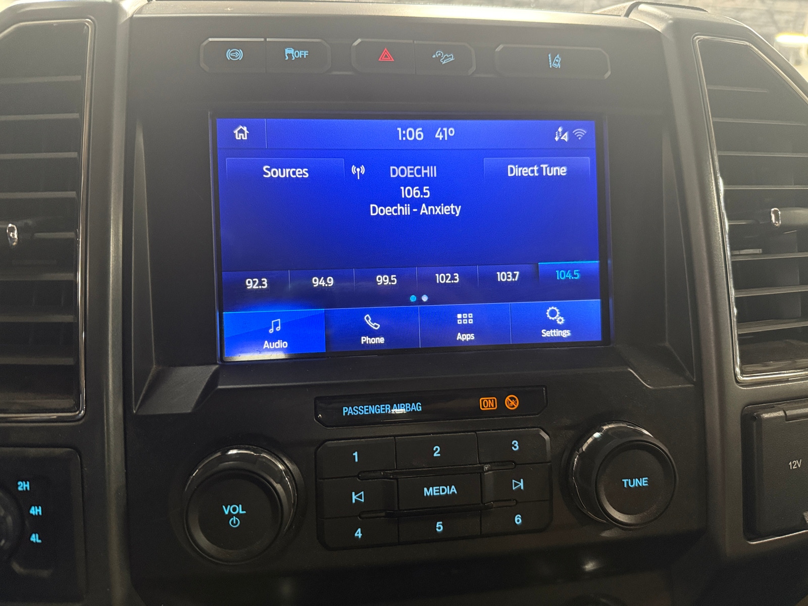 Thumbnail: 2020 Ford Econoline - 4