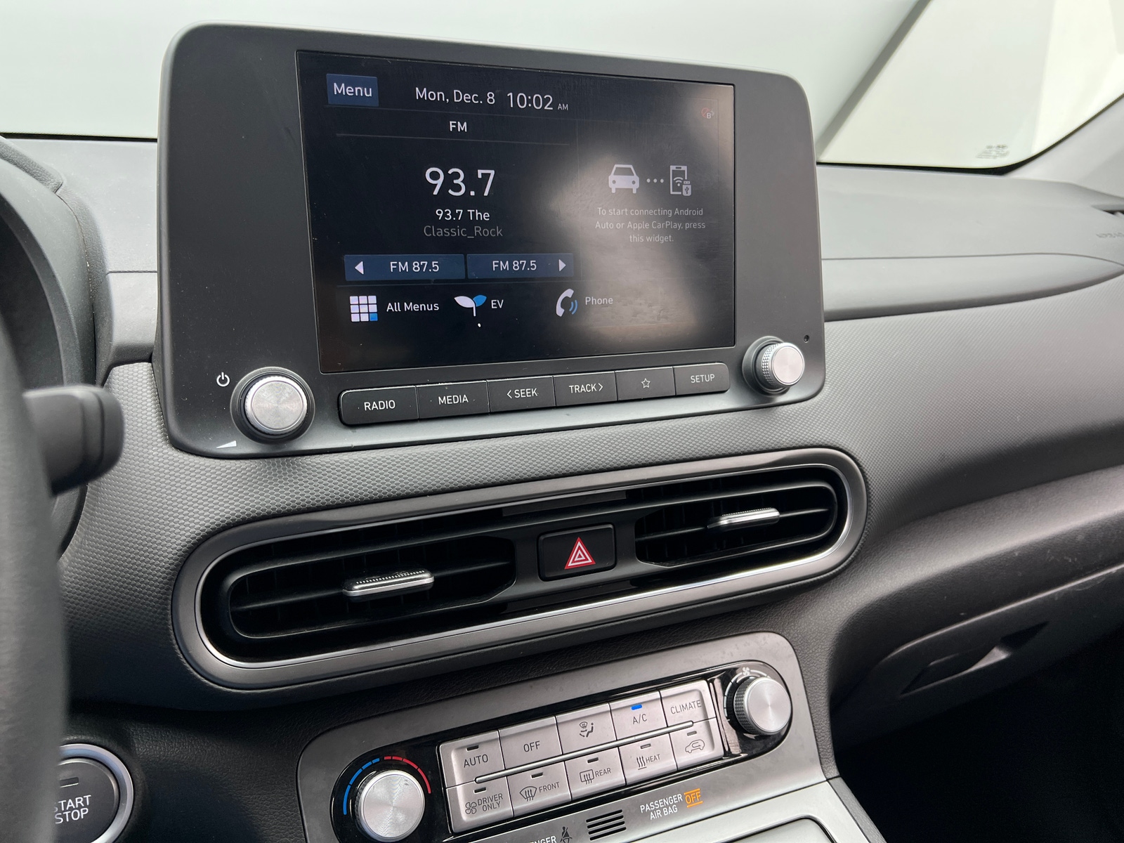 Thumbnail: 2023 Hyundai Kona - 4