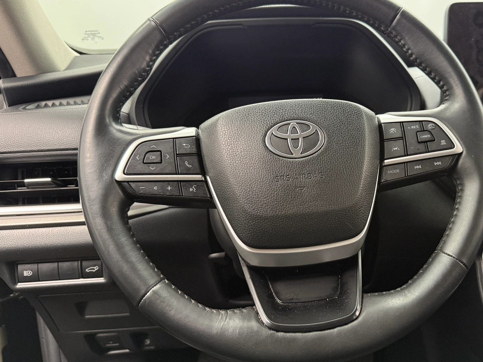 Thumbnail: 2024 Toyota Grand Highlander - 4