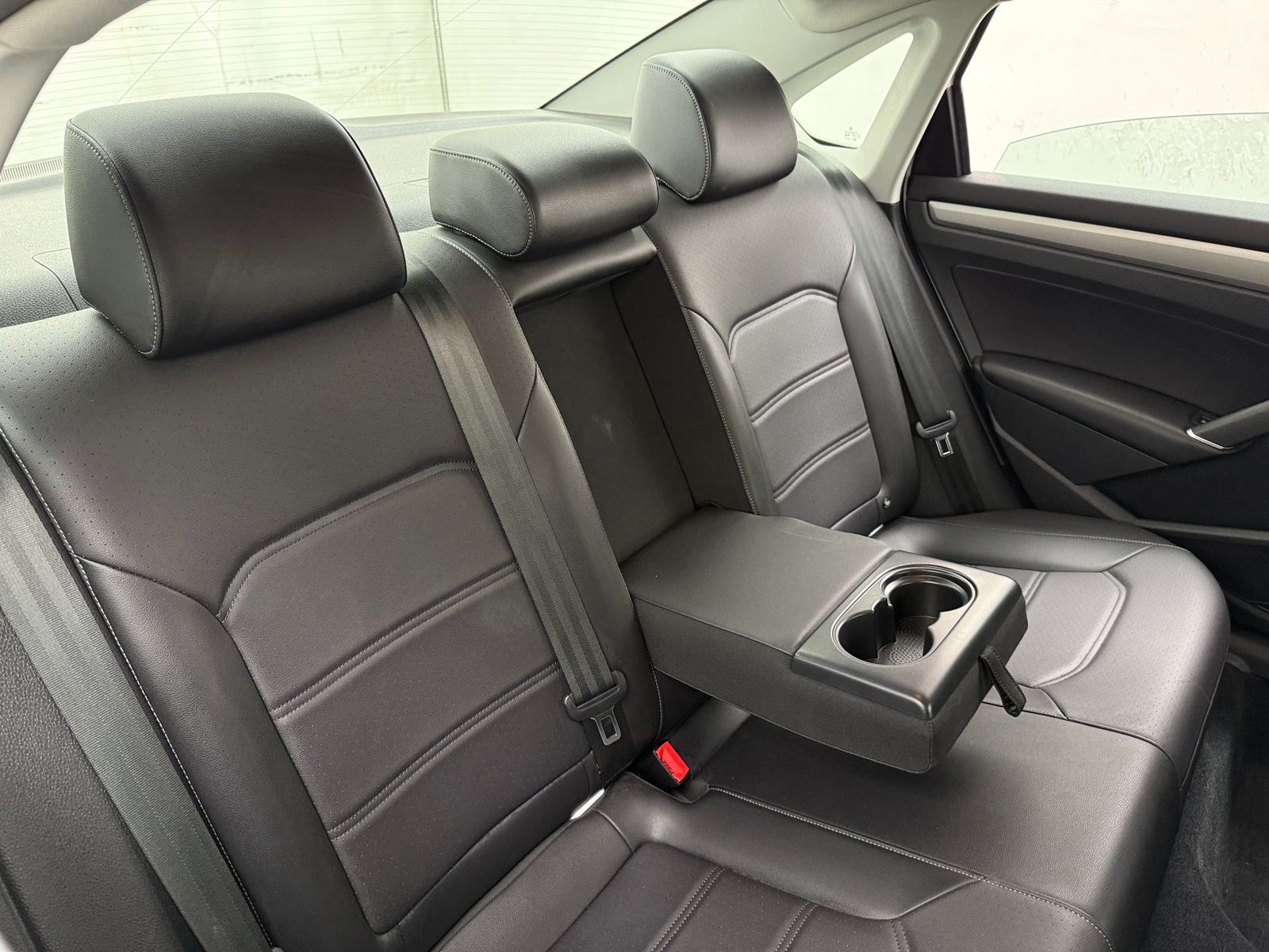 Thumbnail: 2020 Volkswagen Passat - 5