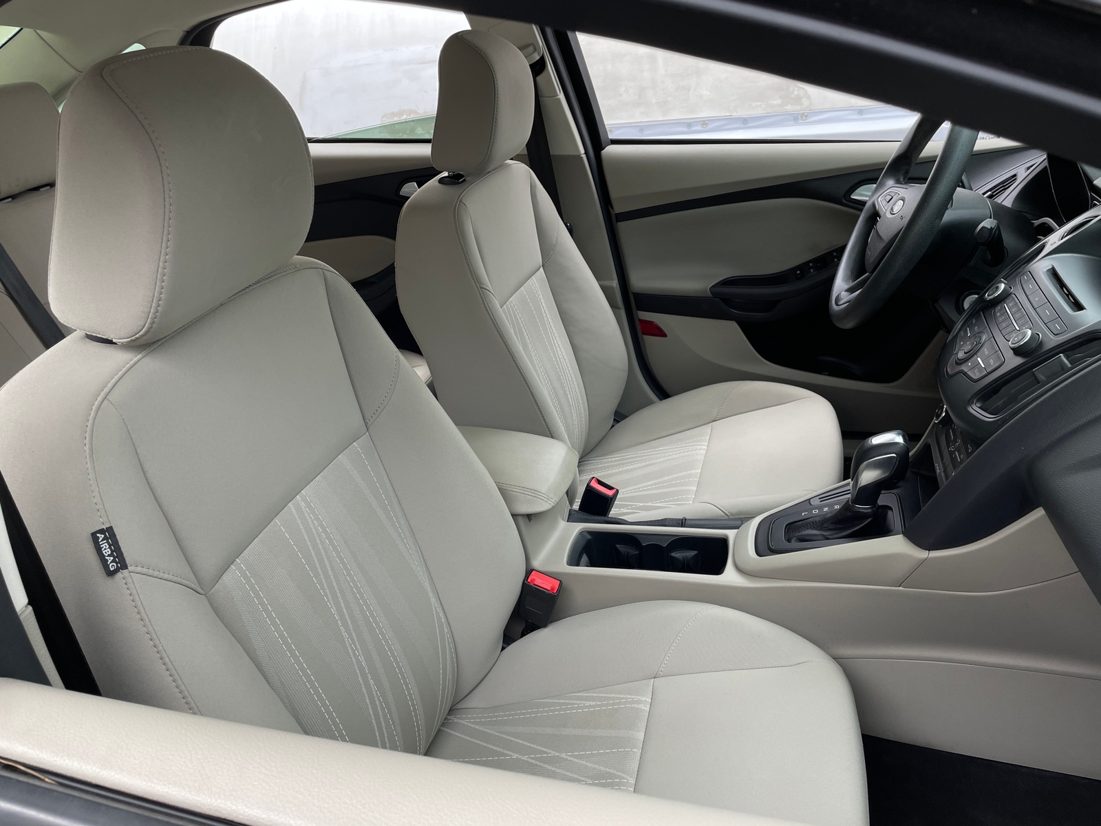 Thumbnail: 2015 Ford Focus - 2