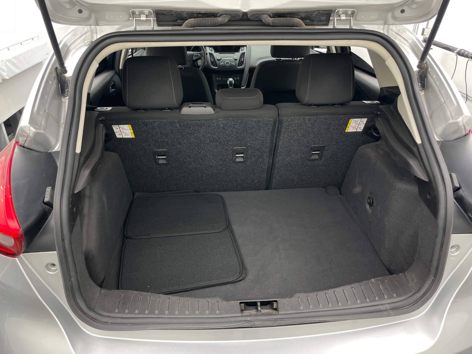 Thumbnail: 2017 Ford Focus - 7