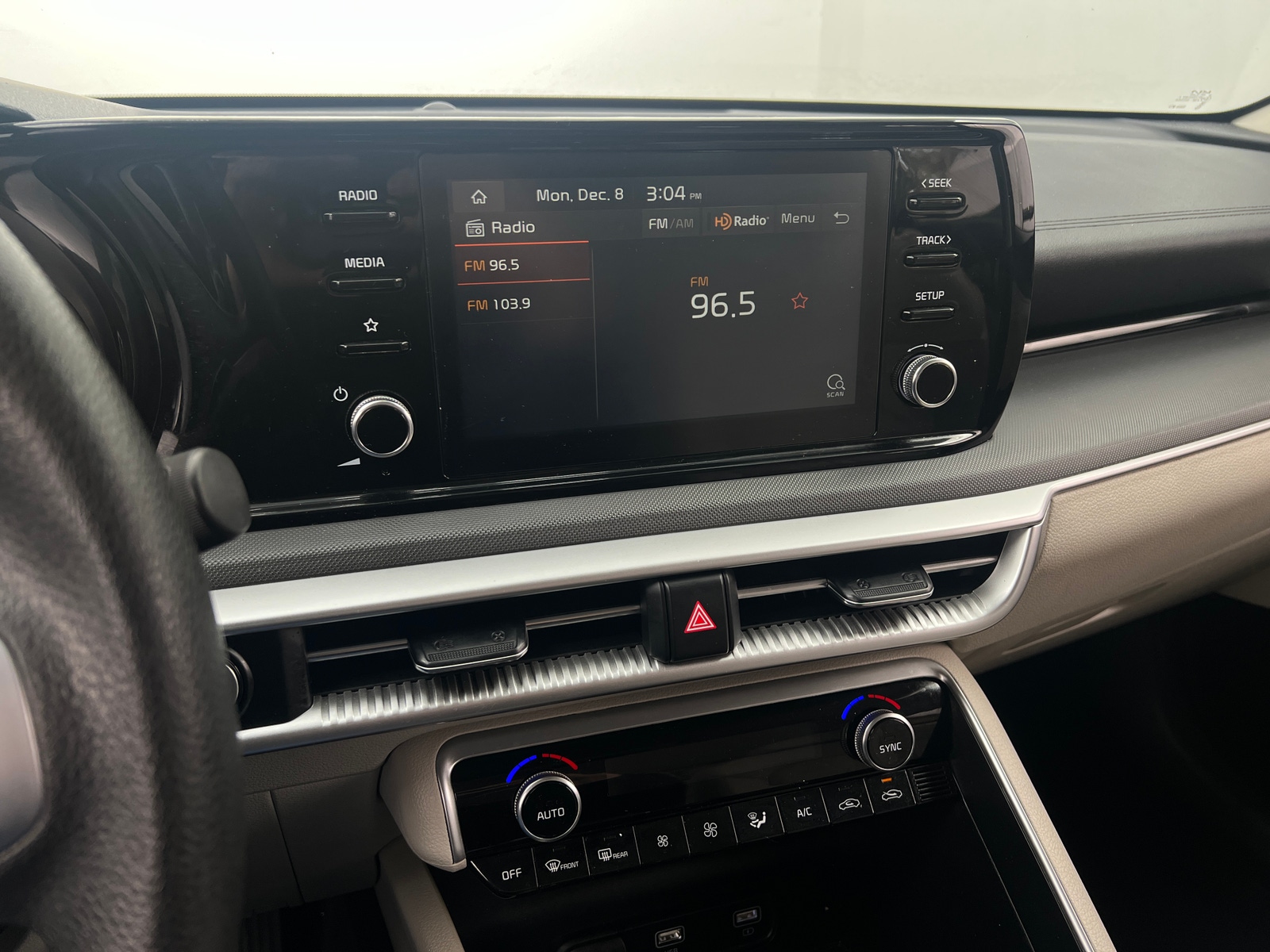 Thumbnail: 2021 Kia K5 - 3