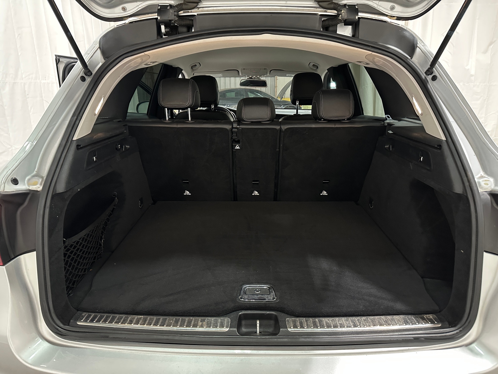 Thumbnail: 2016 Mercedes-Benz GLC - 6