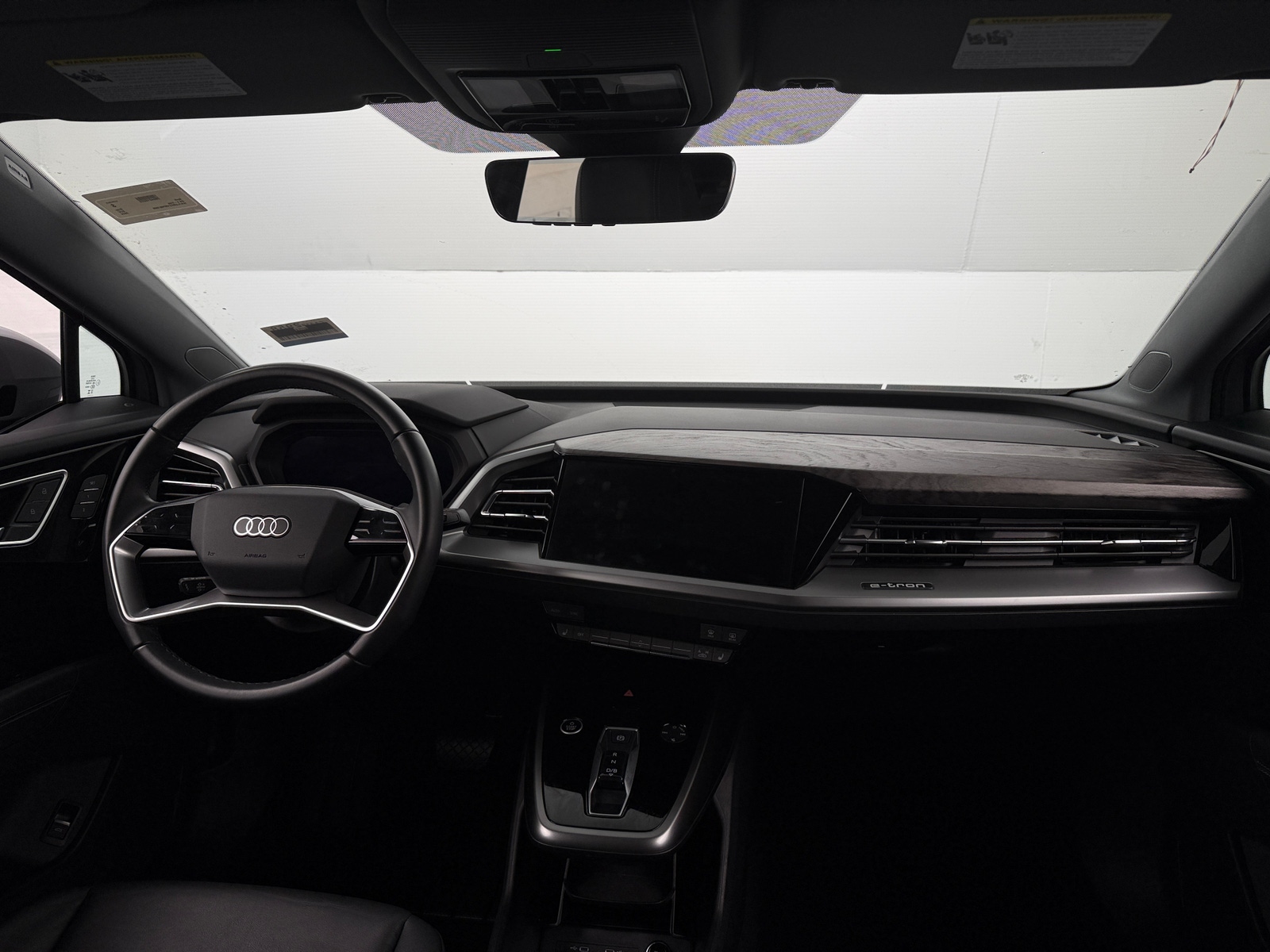 Thumbnail: 2024 Audi Q4 e-tron - 2