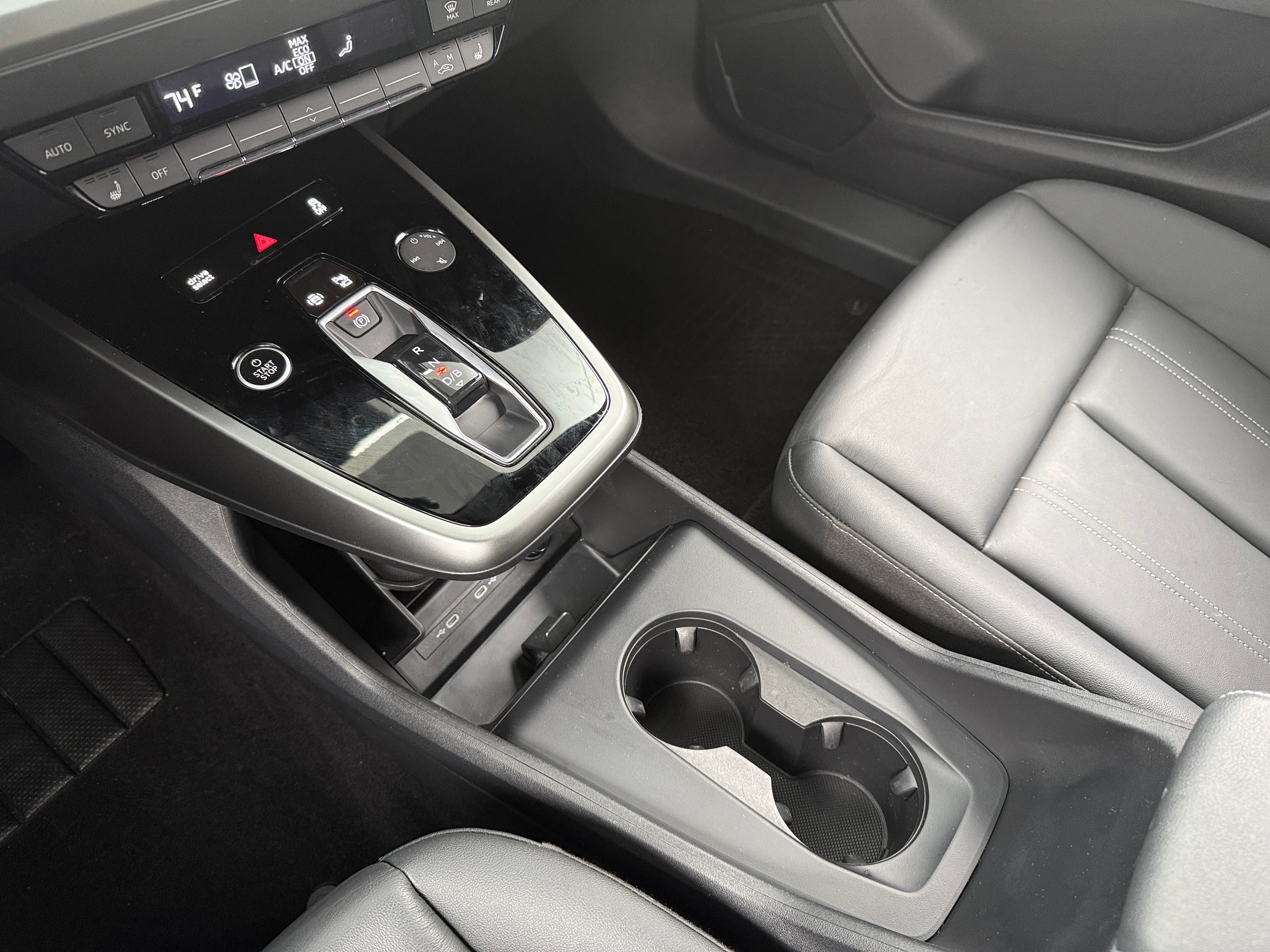 Used 2024 Audi Q4 e-tron Premium Plus with VIN WA1LUBFZ1RP081608 for sale in Oak Creek, WI