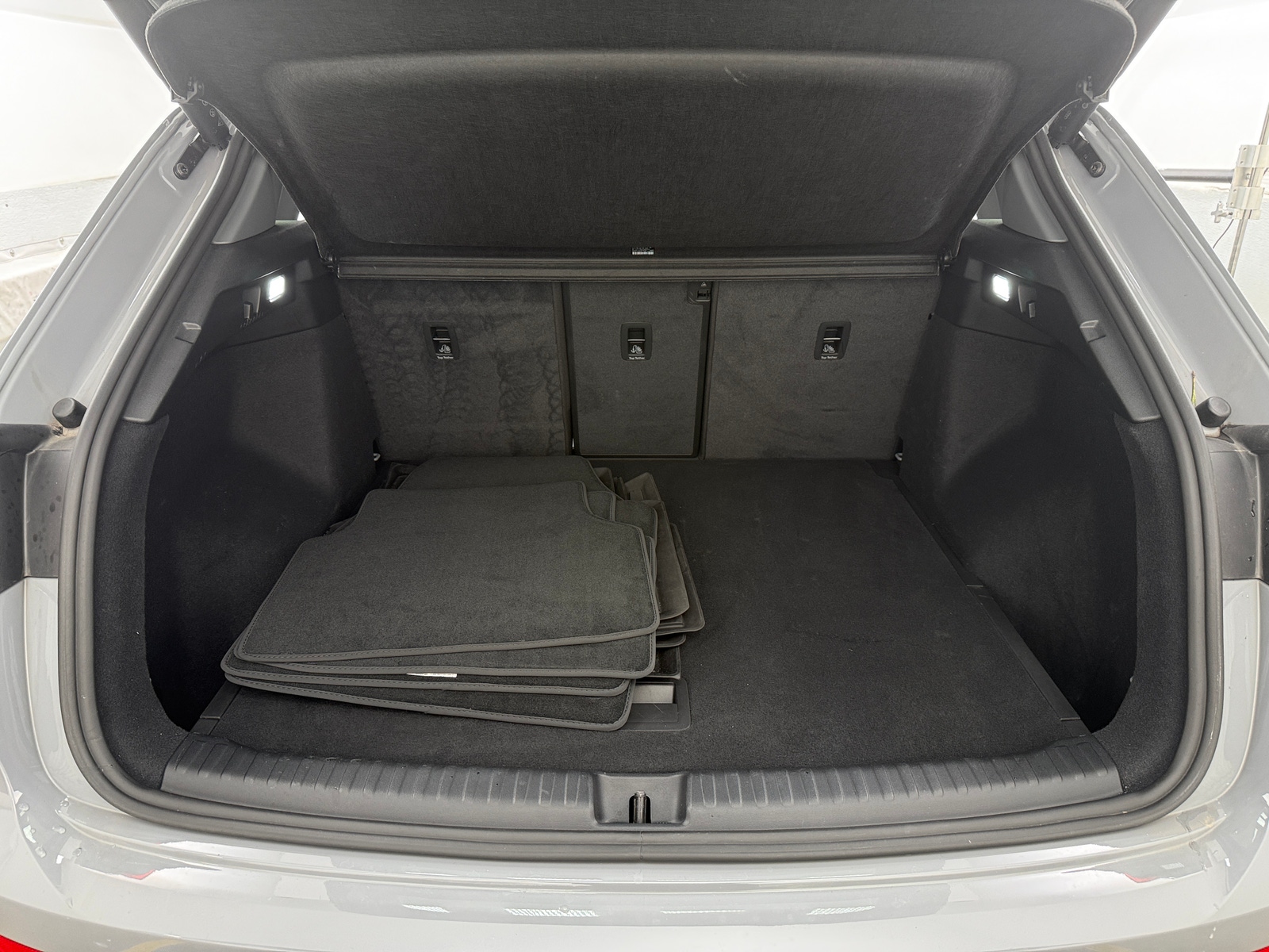 Thumbnail: 2024 Audi Q4 e-tron - 6