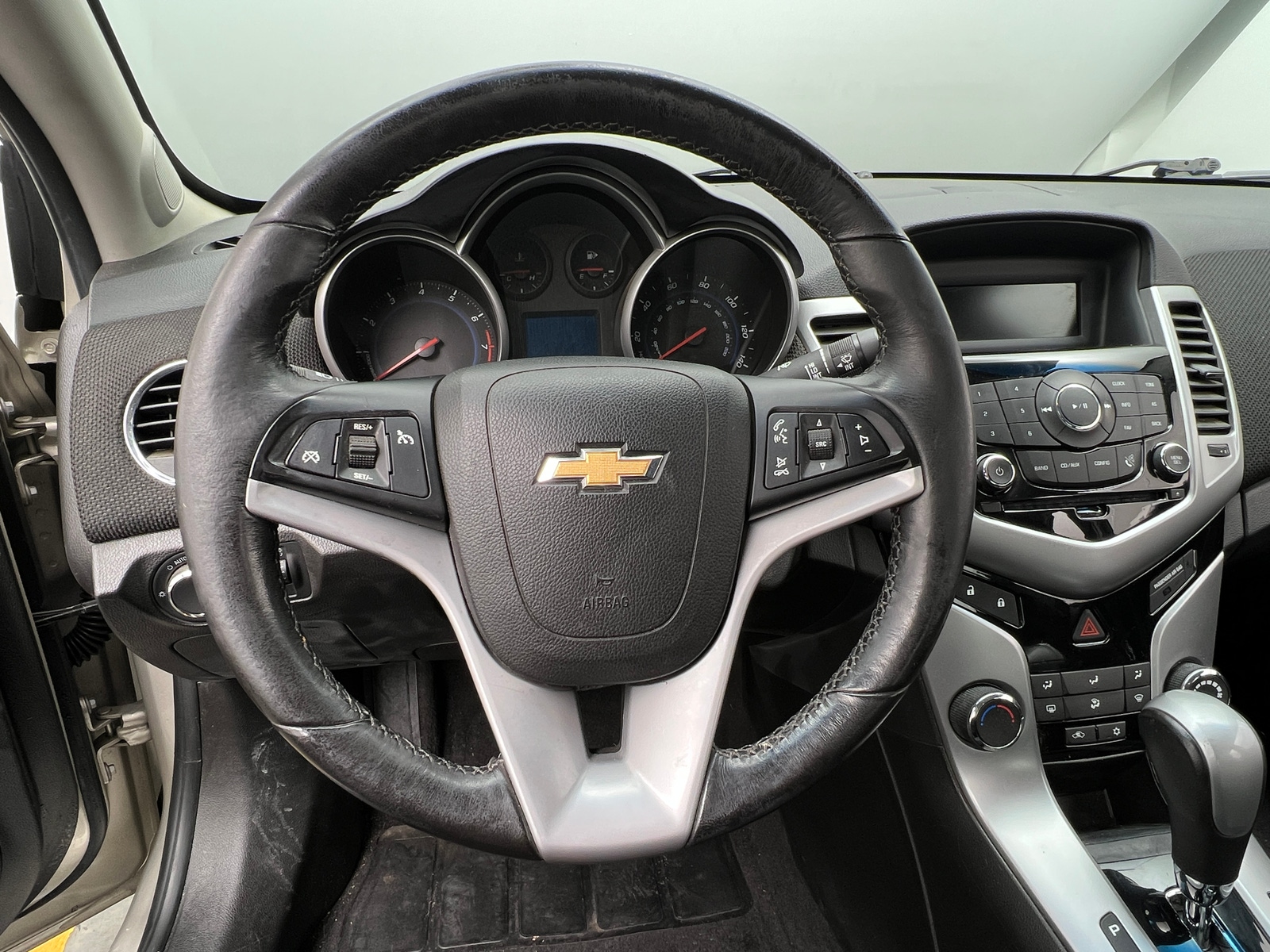 Thumbnail: 2014 Chevrolet Cruze - 5