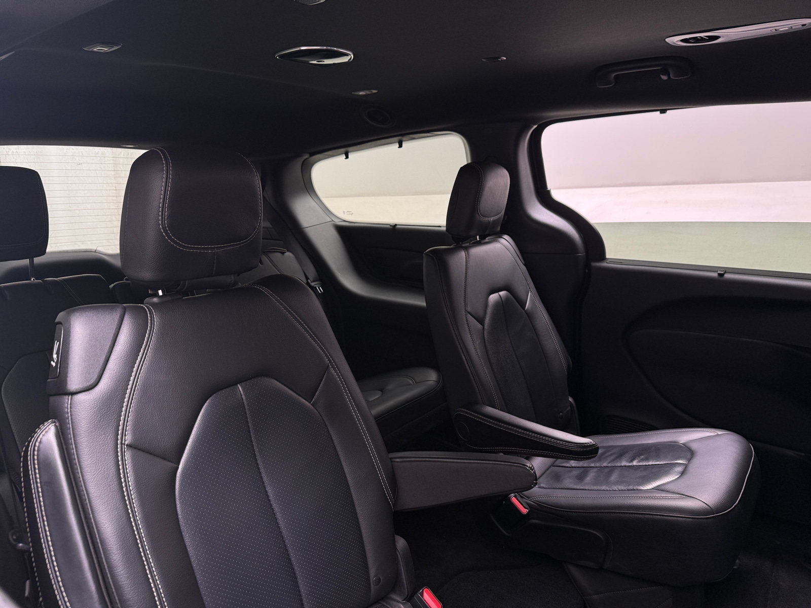 Thumbnail: 2021 Chrysler Pacifica - 5