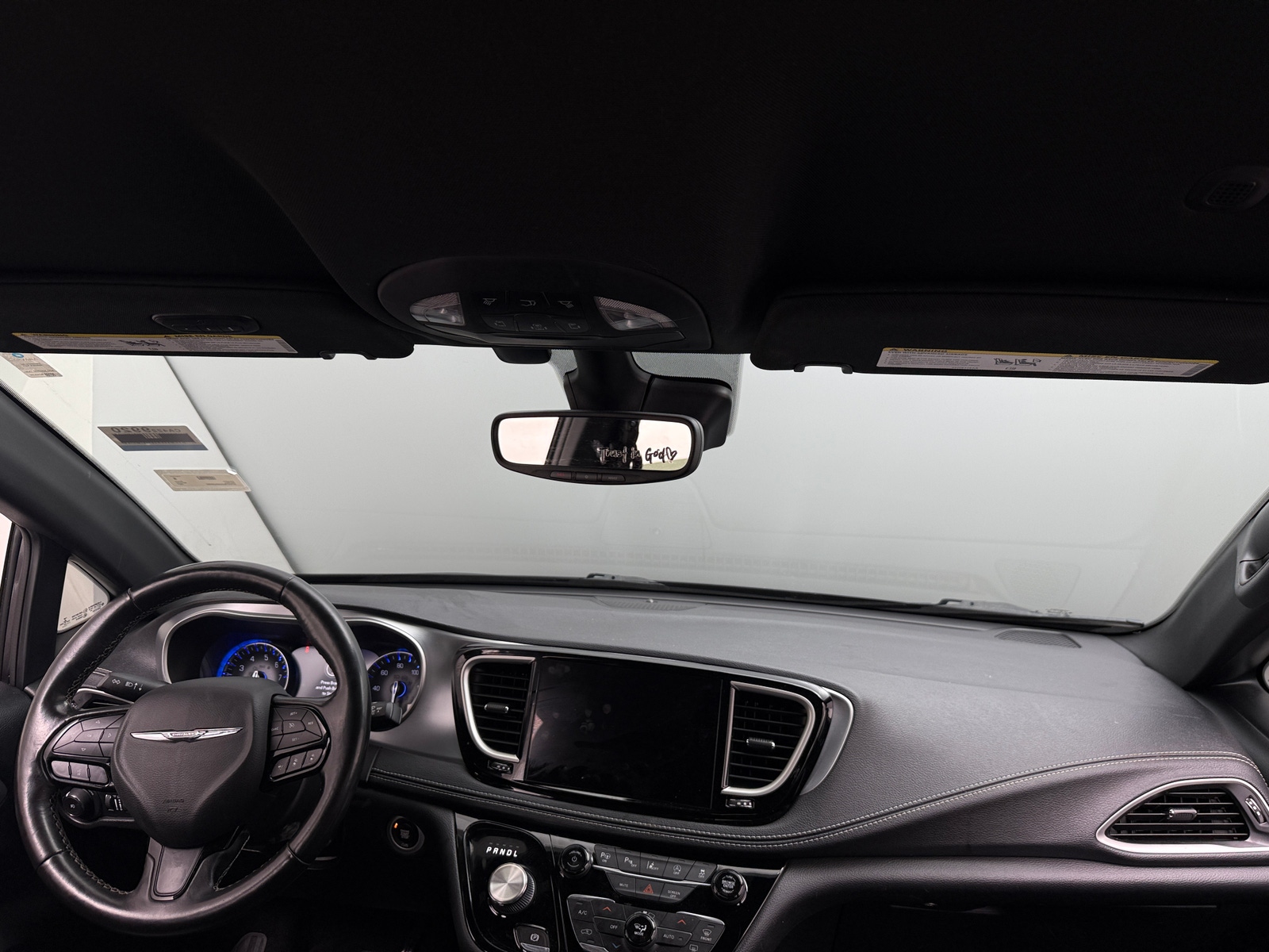 Thumbnail: 2021 Chrysler Pacifica - 2