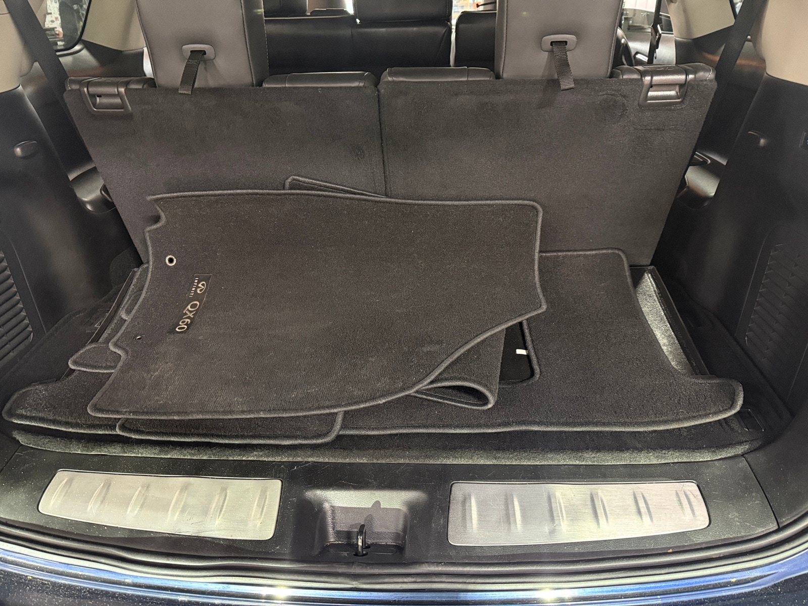 Thumbnail: 2018 INFINITI QX60 - 6