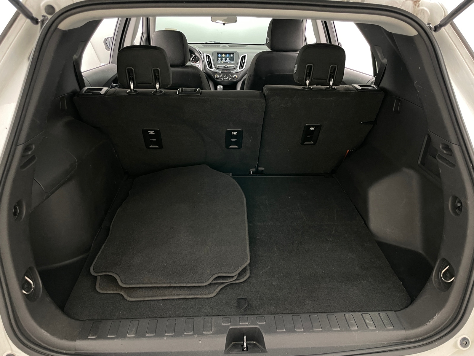 Thumbnail: 2019 Chevrolet Equinox - 7