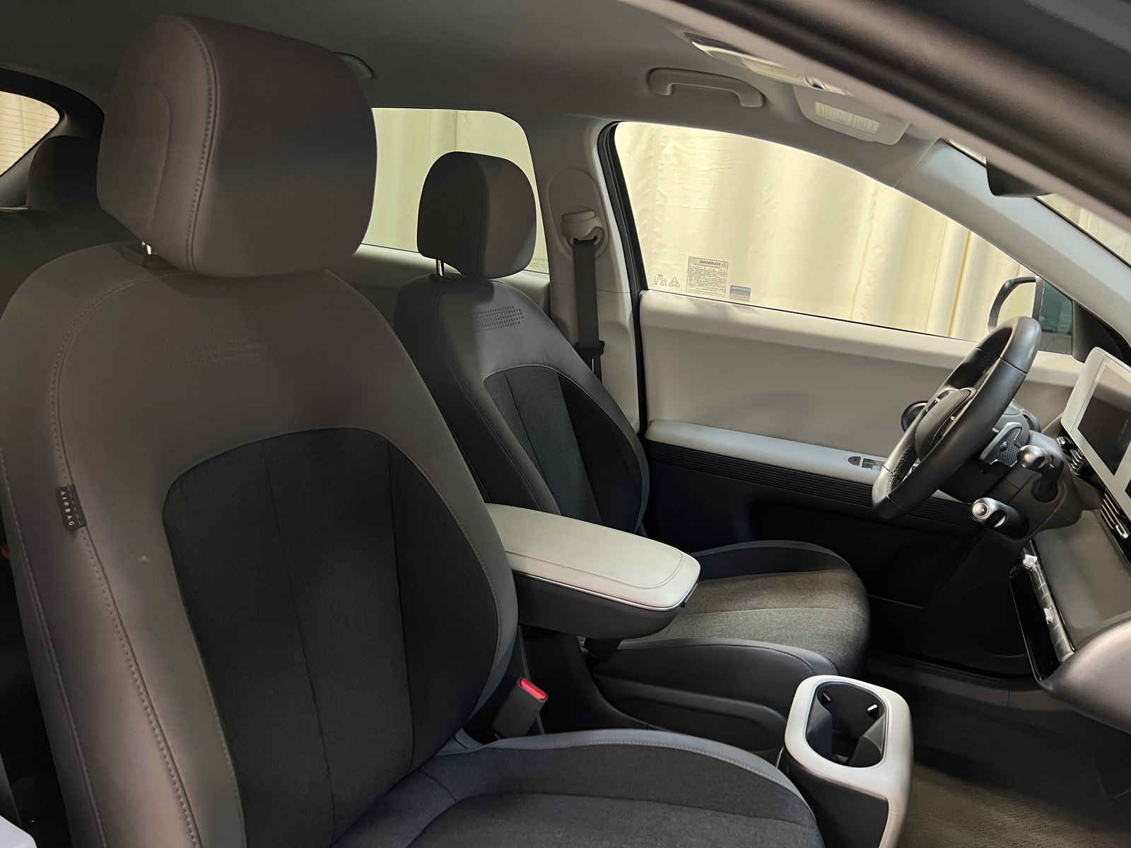 Thumbnail: 2023 Hyundai Ioniq 5 - 2