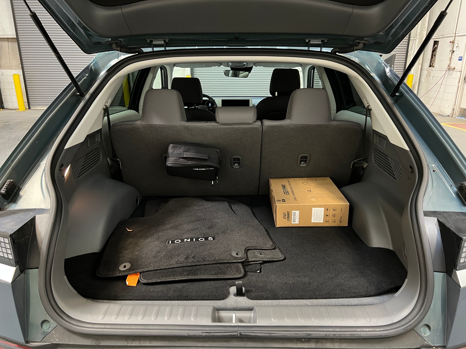 Thumbnail: 2023 Hyundai Ioniq 5 - 7