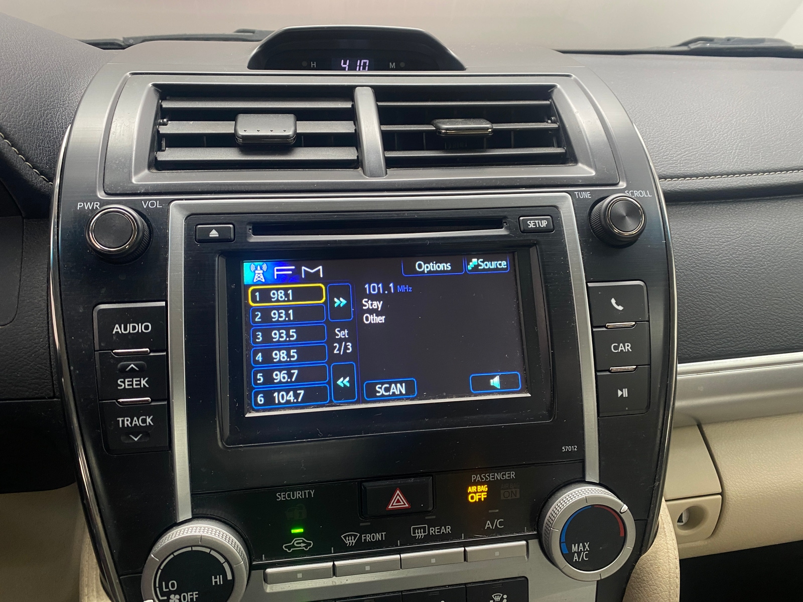 Thumbnail: 2012 Toyota Camry - 4