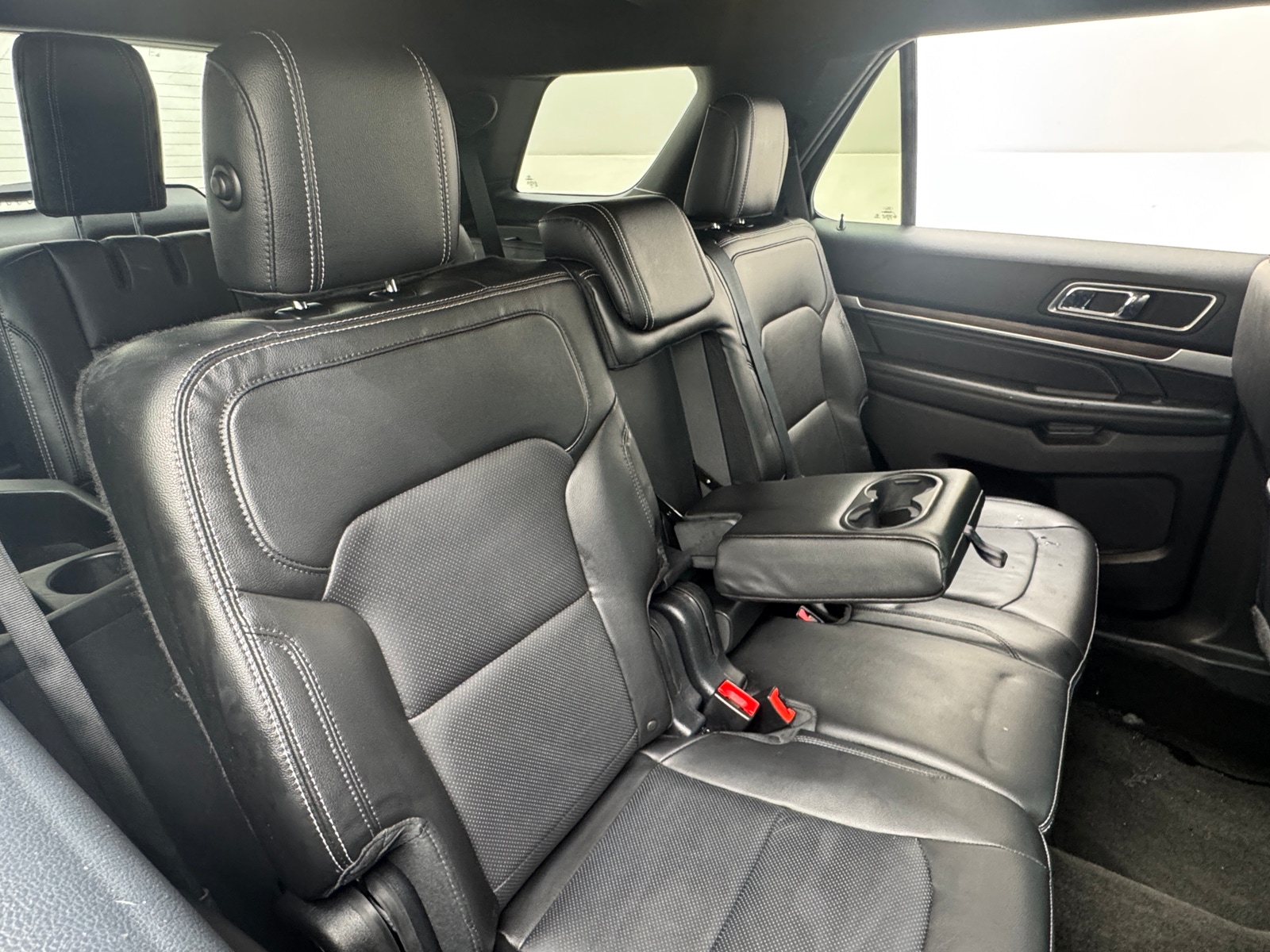 Thumbnail: 2016 Ford Explorer - 5