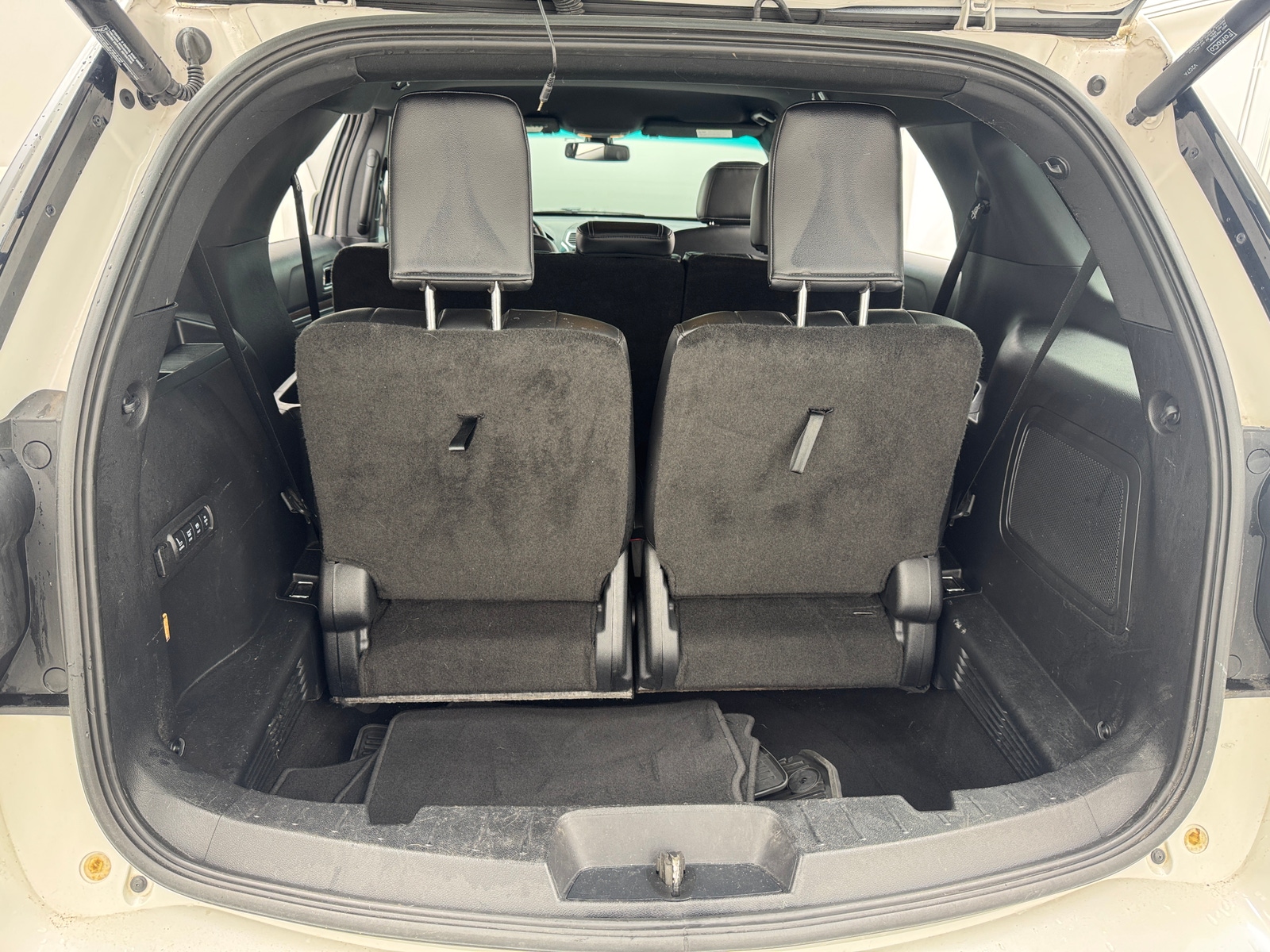 Thumbnail: 2016 Ford Explorer - 6