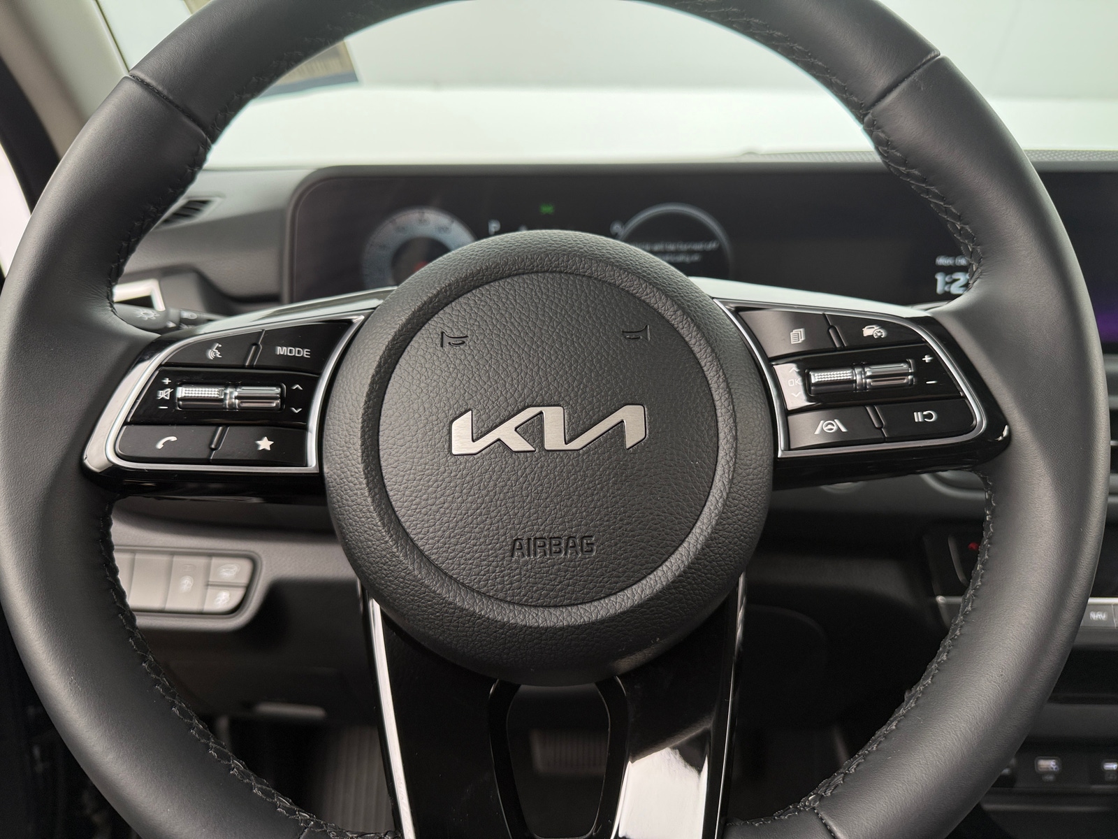 Thumbnail: 2025 Kia Seltos - 4