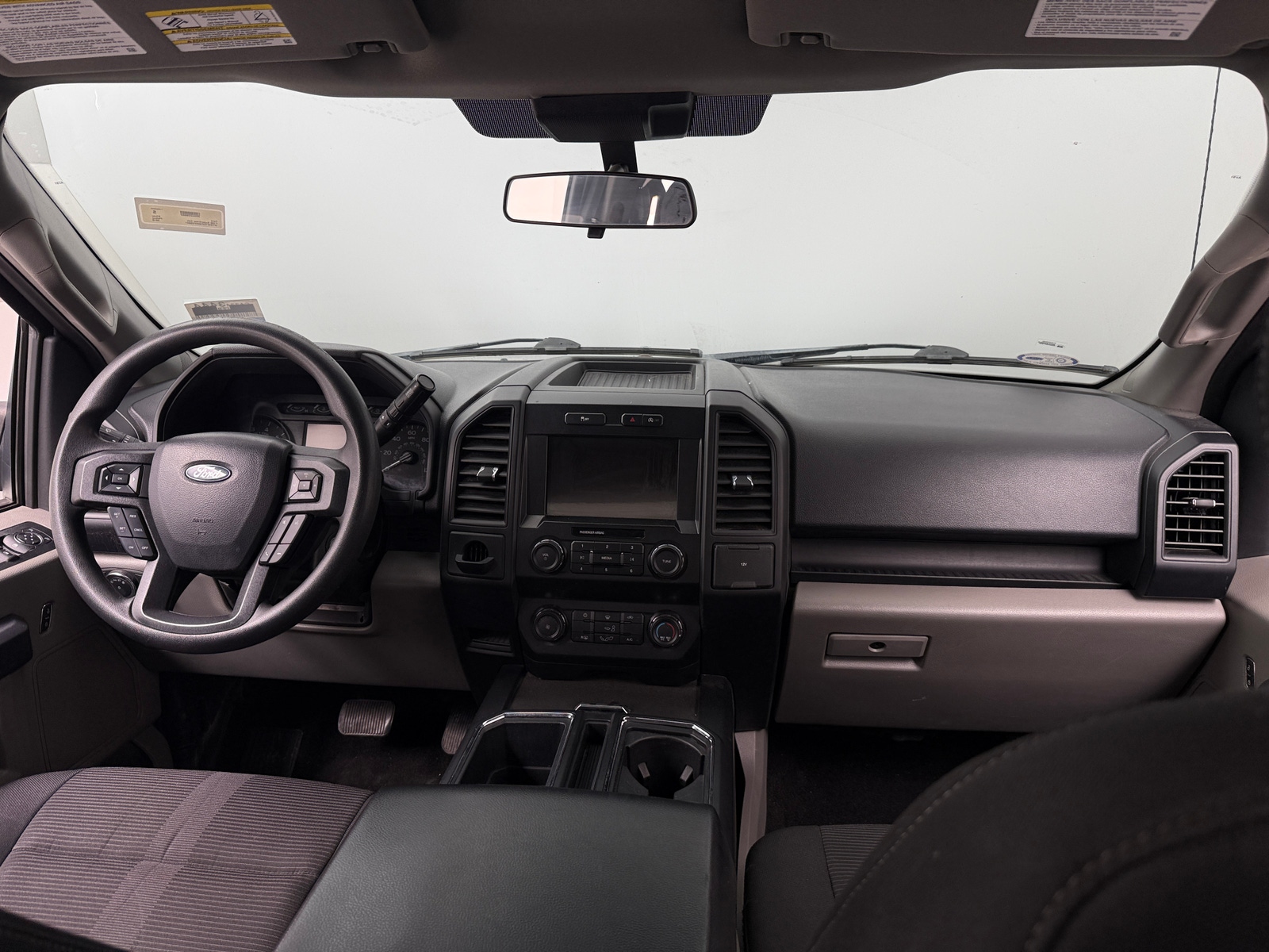 Thumbnail: 2019 Ford Econoline - 3